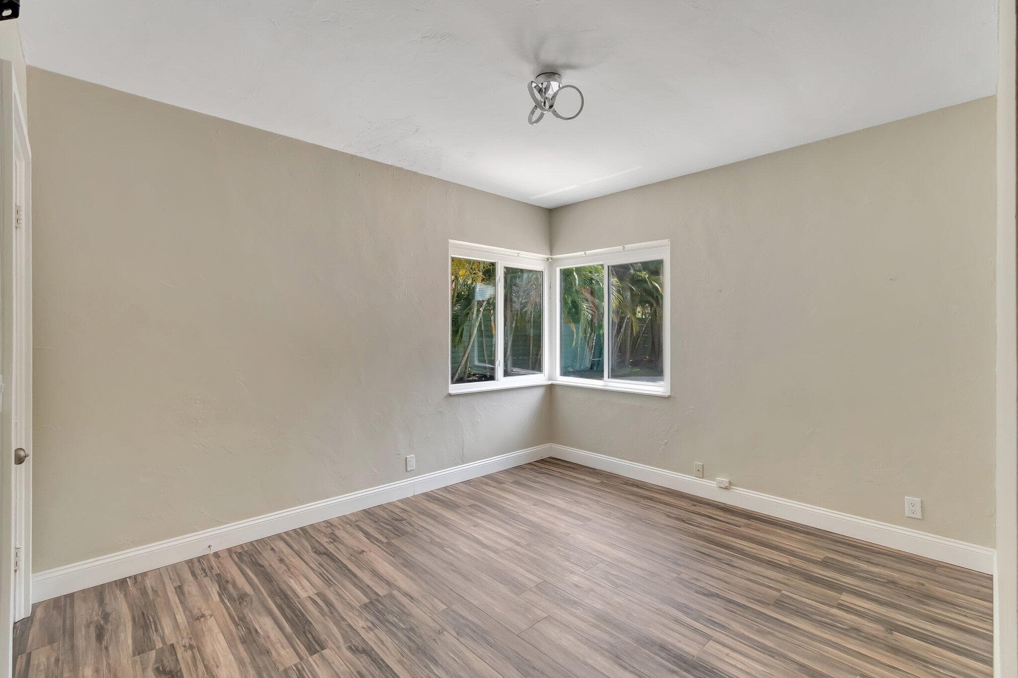 1220 N Swinton Avenue, Delray Beach, FL 33444 — photo 38 of 71