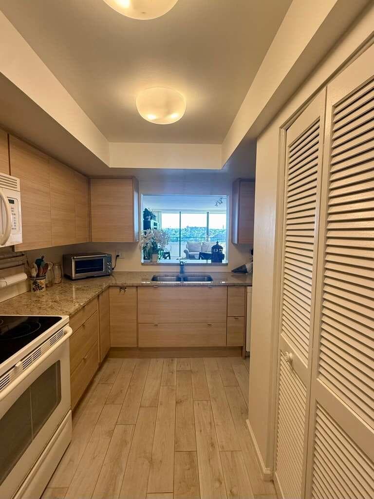 3555 S Ocean Boulevard 513, South Palm Beach, FL 33480 — photo 22 of 32