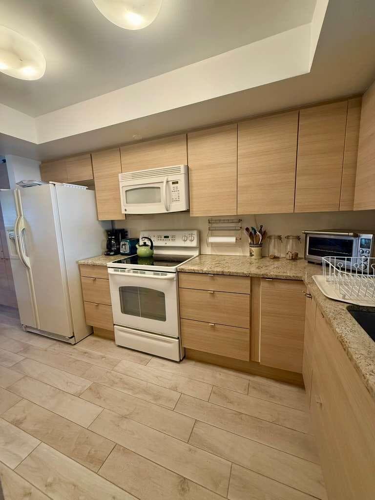 3555 S Ocean Boulevard 513, South Palm Beach, FL 33480 — photo 30 of 32