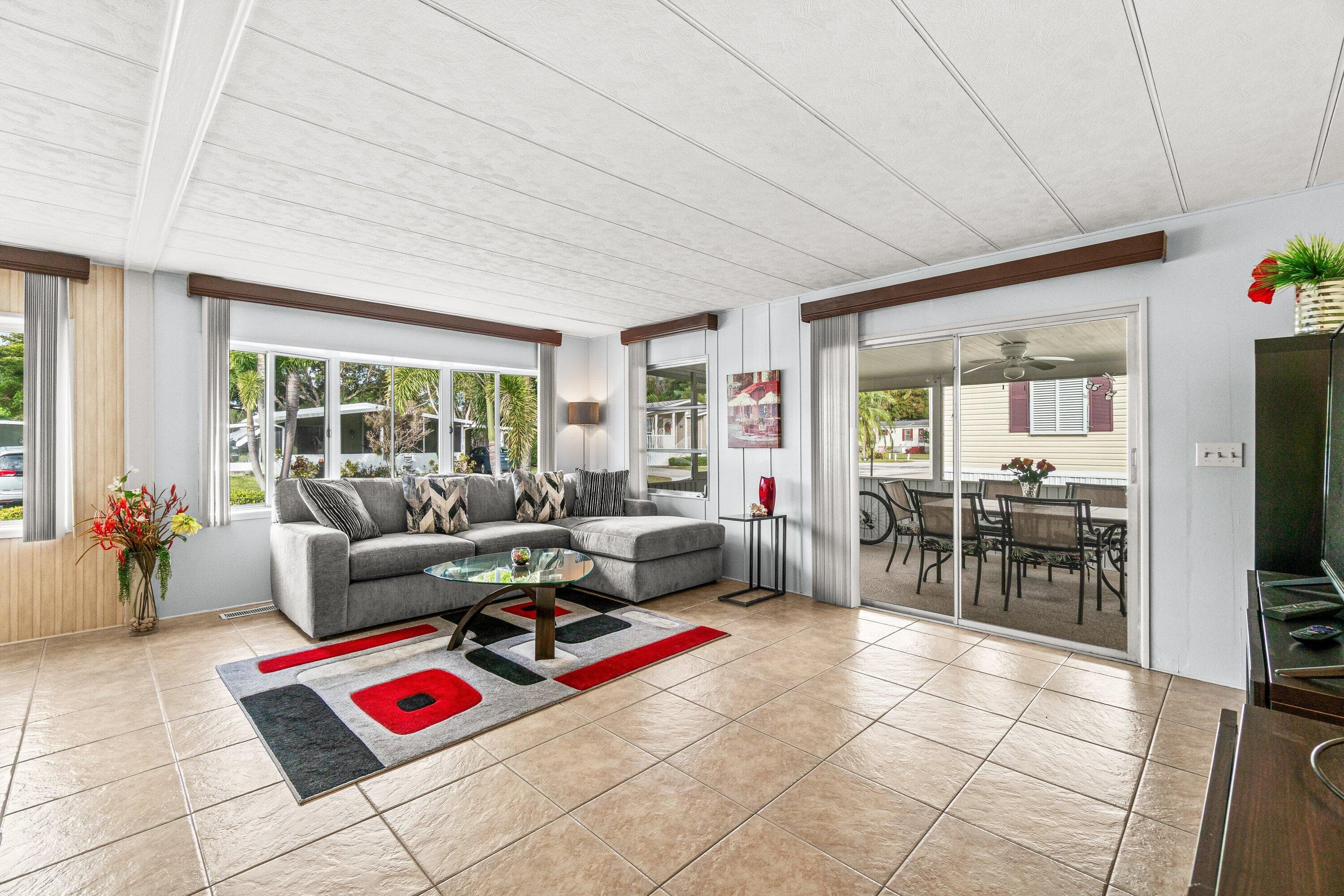 8350 E Club Road, Boca Raton, FL 33433 — photo 14 of 40