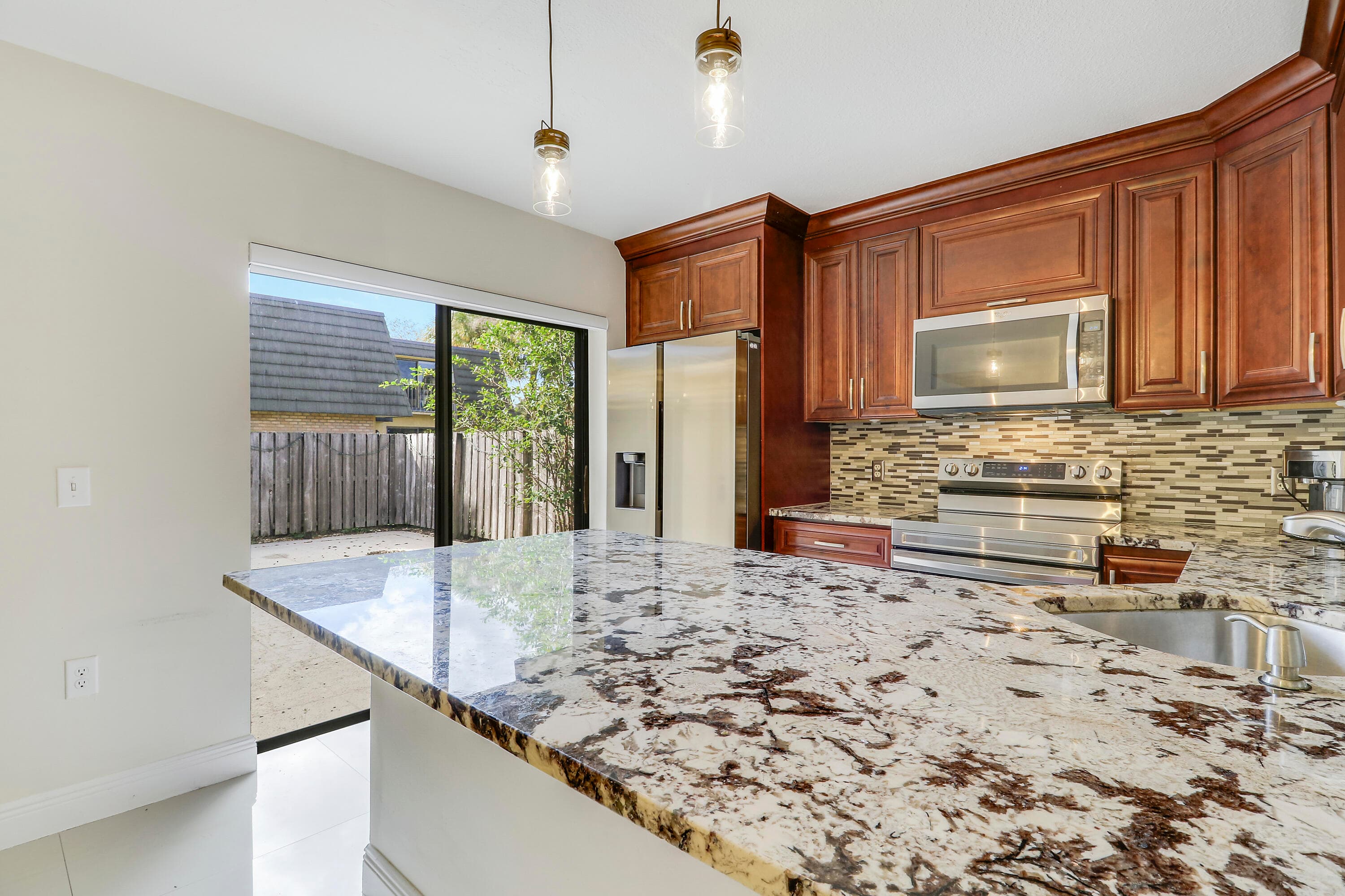 2404 24th Way, West Palm Beach, FL 33407 — photo 7 of 36