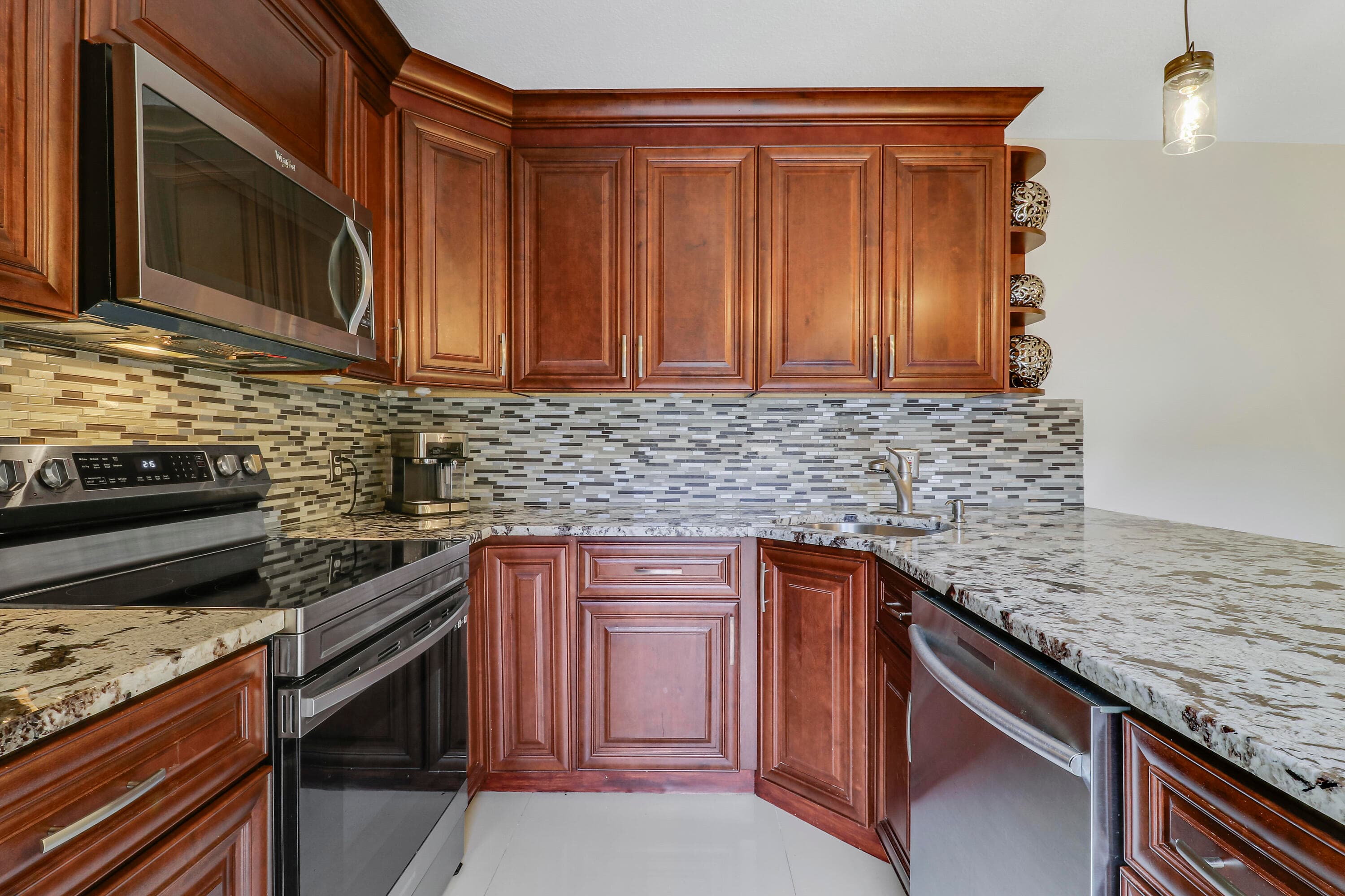 2404 24th Way, West Palm Beach, FL 33407 — photo 8 of 36