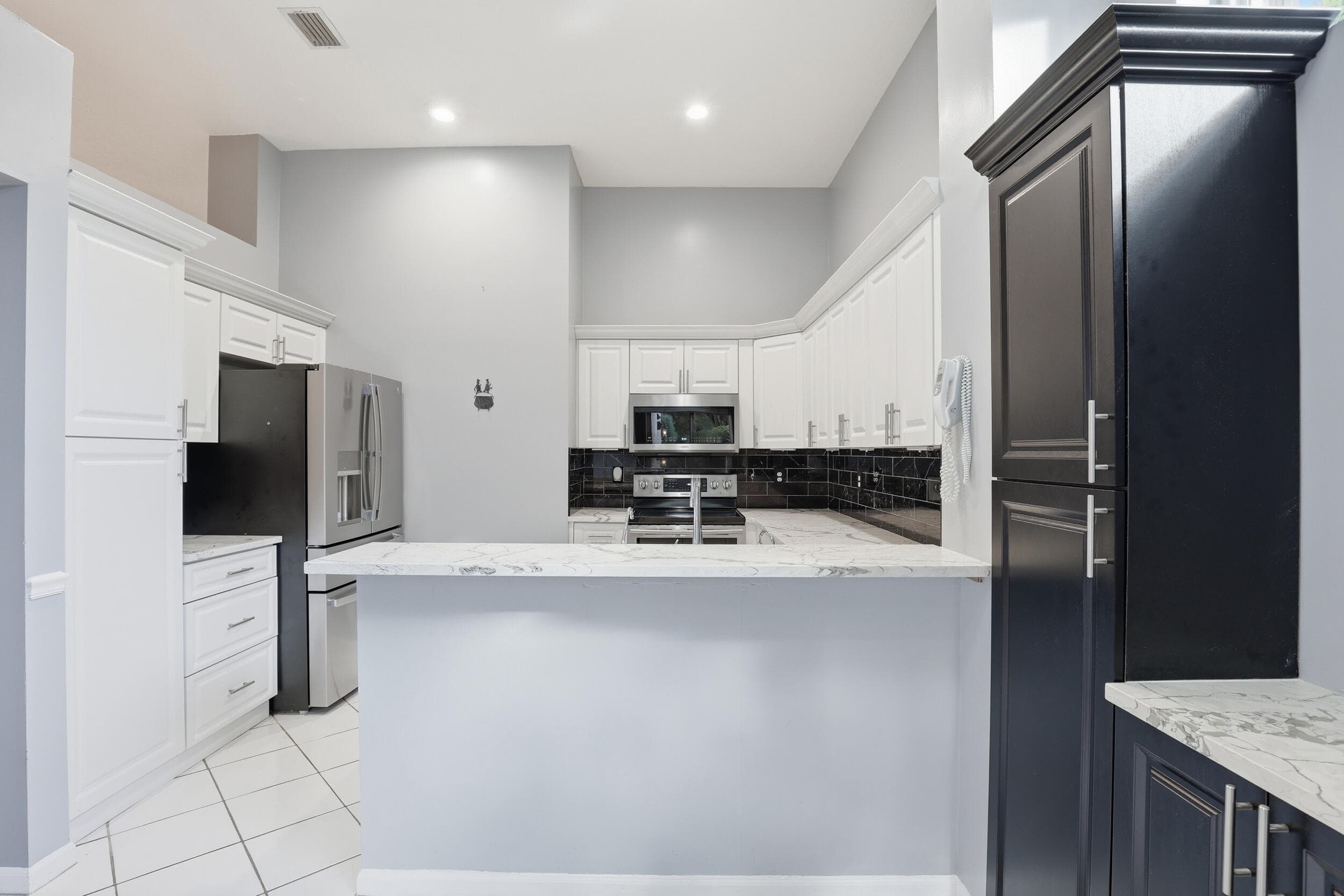 5405 Monterey Circle G, Delray Beach, FL 33484 — photo 6 of 70