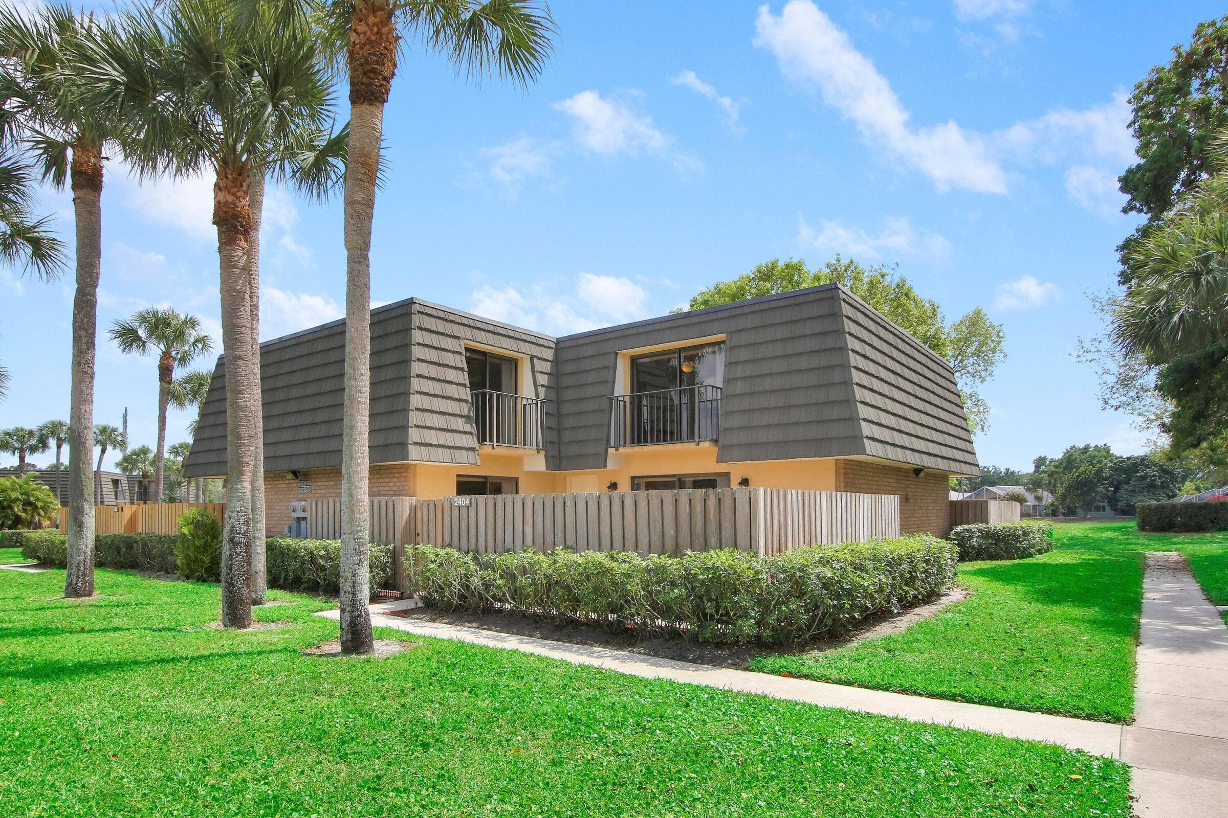 2404 24th Way, West Palm Beach, FL 33407 — photo 1 of 36