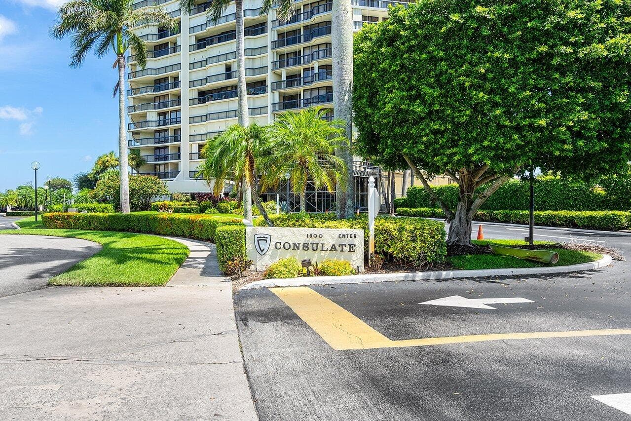 1900 Consulate Place 604, West Palm Beach, FL 33401 — photo 44 of 74