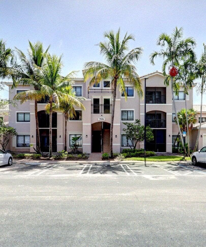 2806 Veronia Drive 301, Palm Beach Gardens, FL 33410 — photo 2 of 42