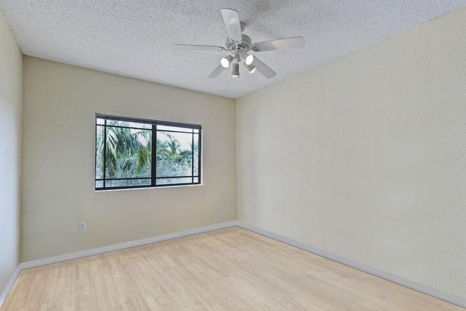 2806 Veronia Drive 301, Palm Beach Gardens, FL 33410 — photo 12 of 42
