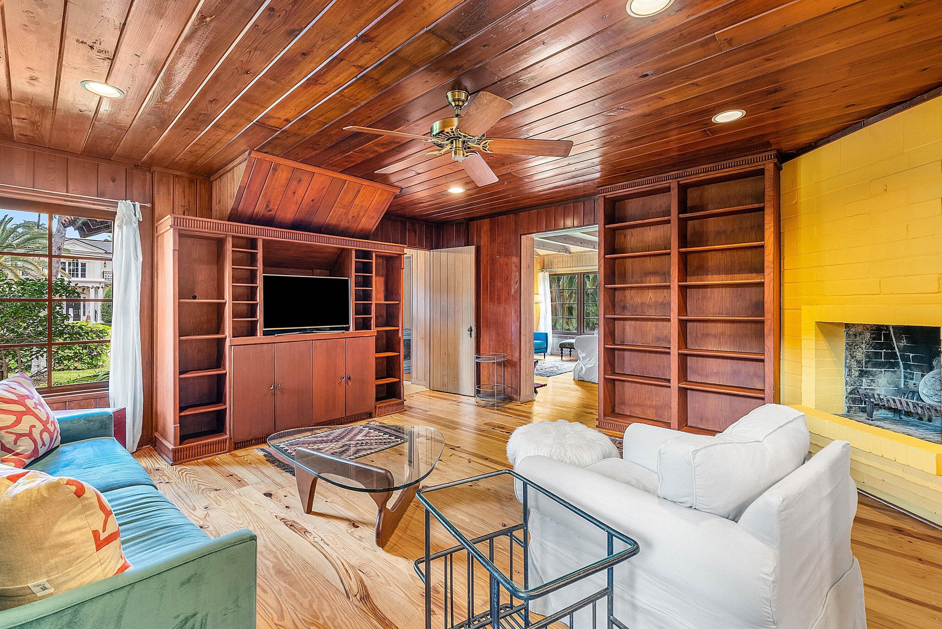 334 Palm Trail, Delray Beach, FL 33483 — photo 15 of 35