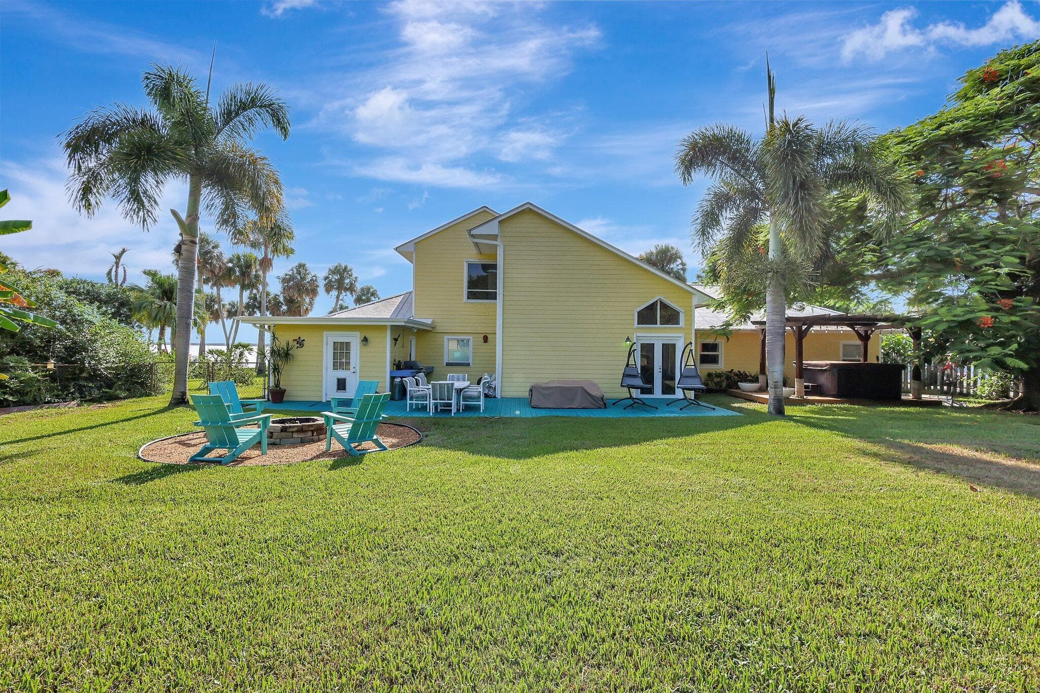 7501 S Indian River Drive, Fort Pierce, FL 34982 — photo 14 of 45
