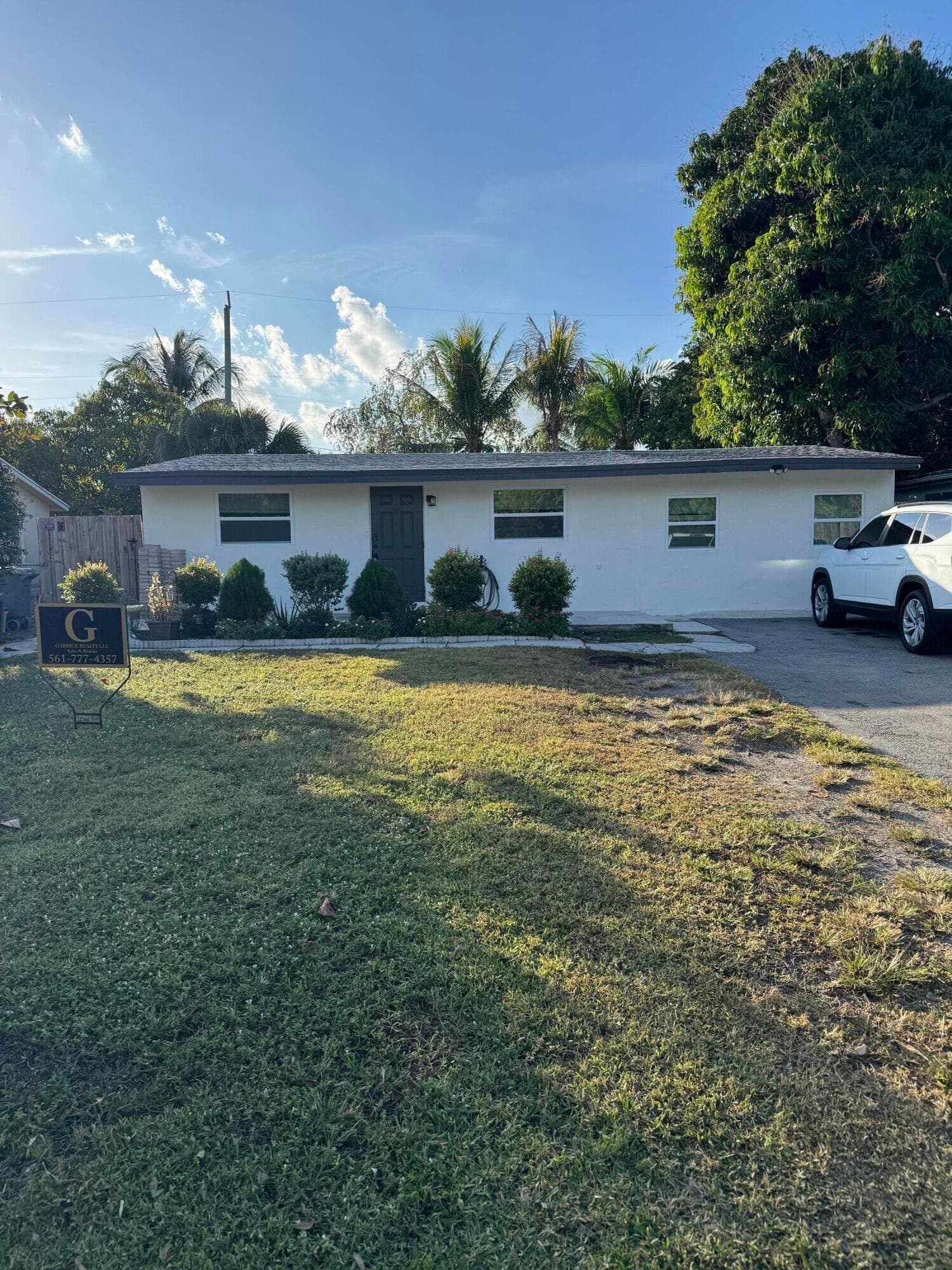 7945 Loomis Street, Lake Worth, FL 33462 — photo 1 of 10