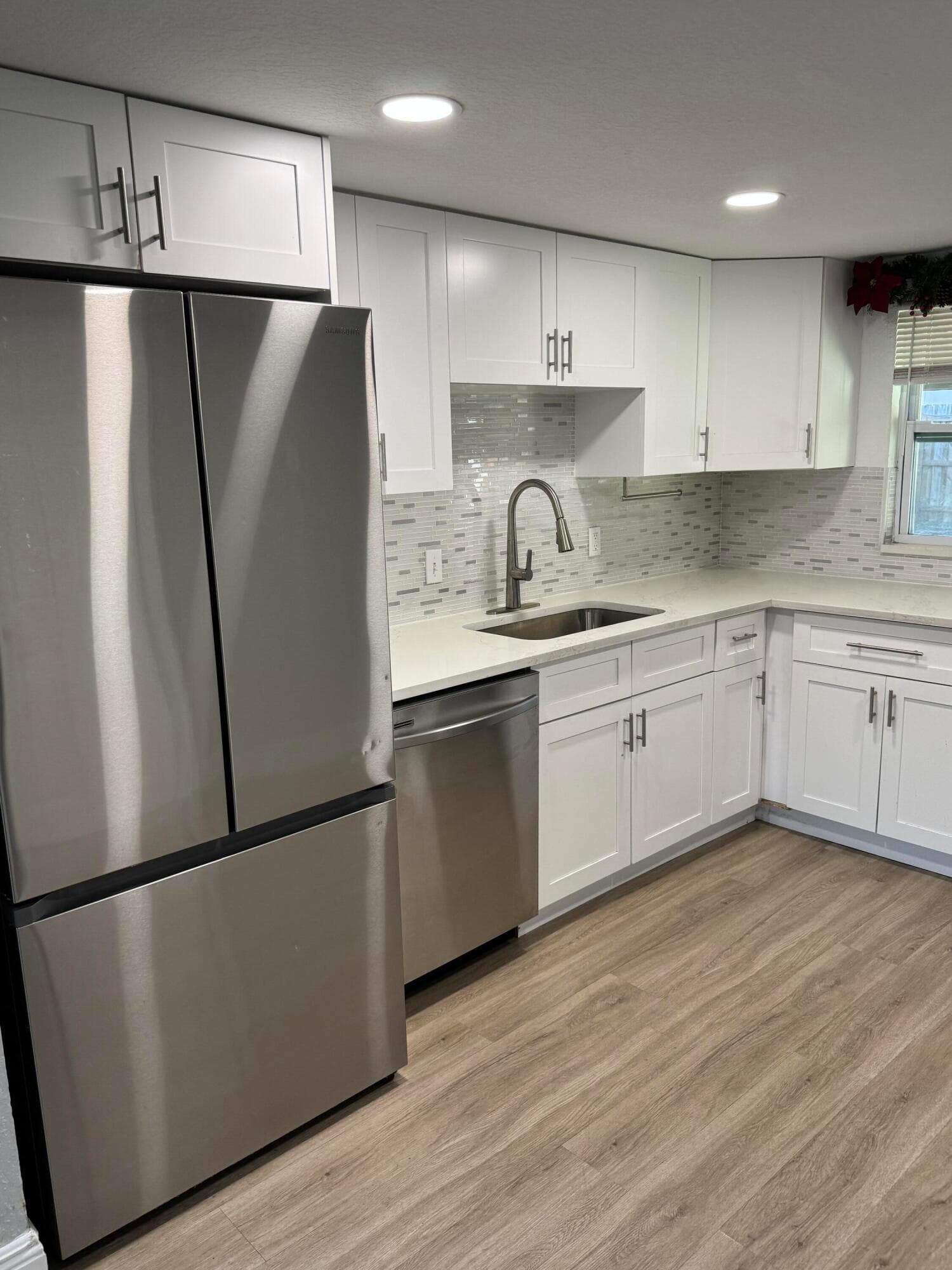 7945 Loomis Street, Lake Worth, FL 33462 — photo 4 of 10