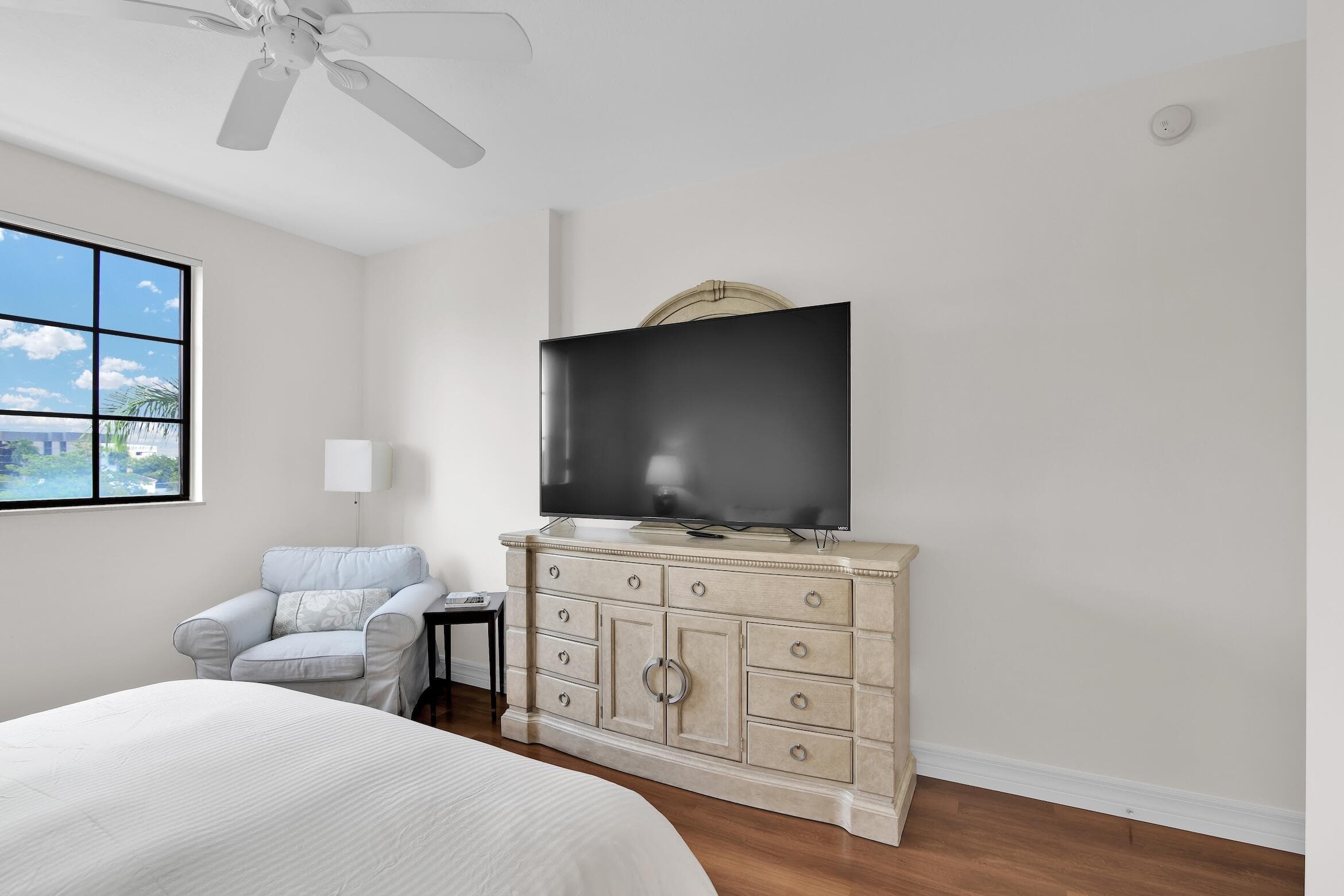 233 S Federal Highway 421, Boca Raton, FL 33432 — photo 13 of 44