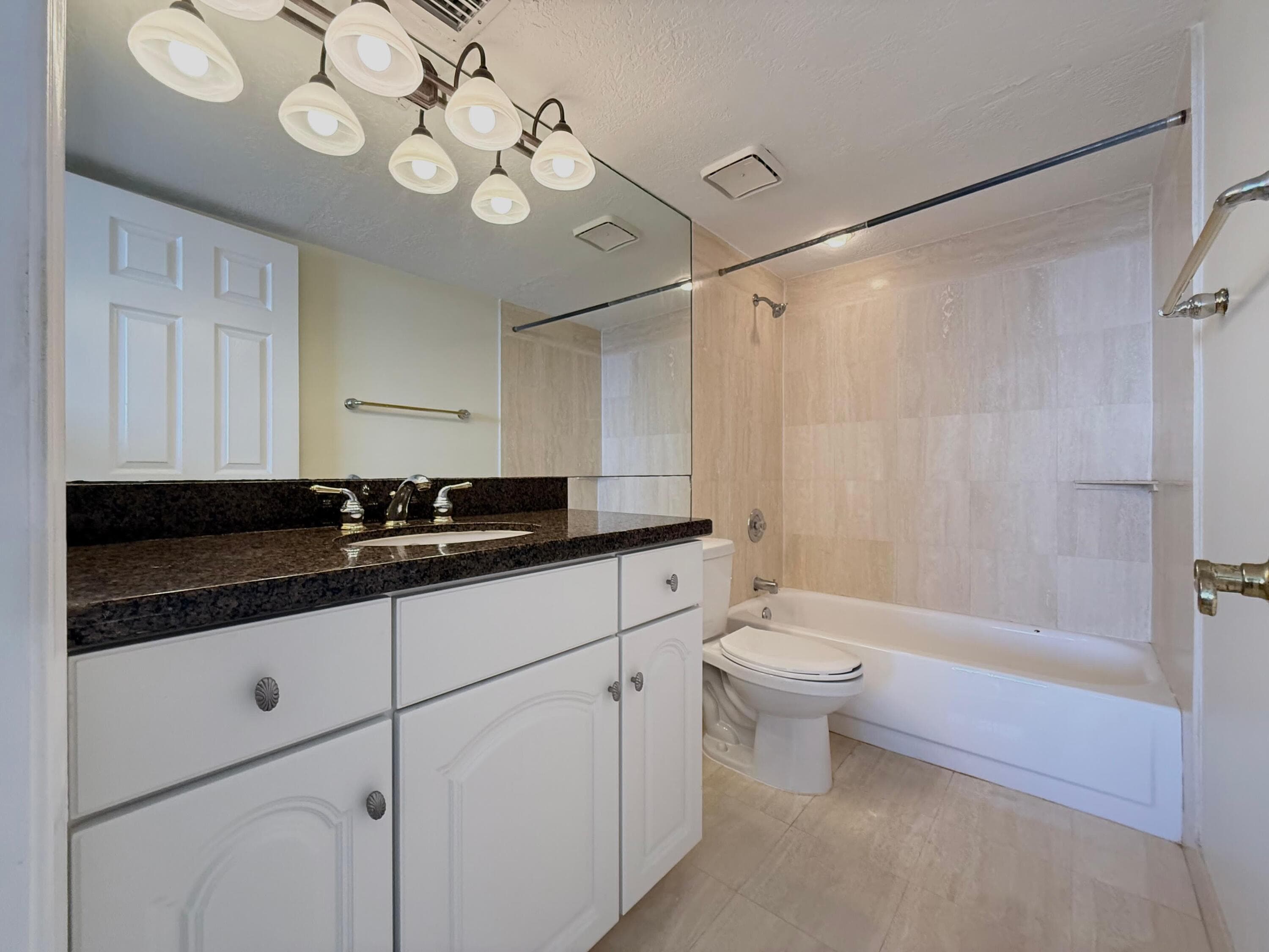 5600 N Flagler Drive 2209, West Palm Beach, FL 33407 — photo 18 of 45