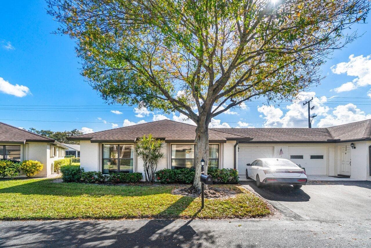 4862 Equestrian Road A, Boynton Beach, FL 33436 — photo 1 of 26
