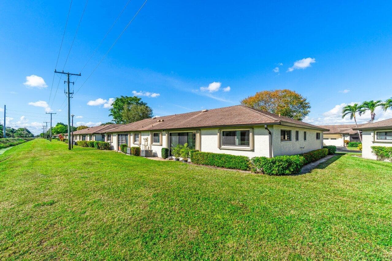 4862 Equestrian Road A, Boynton Beach, FL 33436 — photo 24 of 26