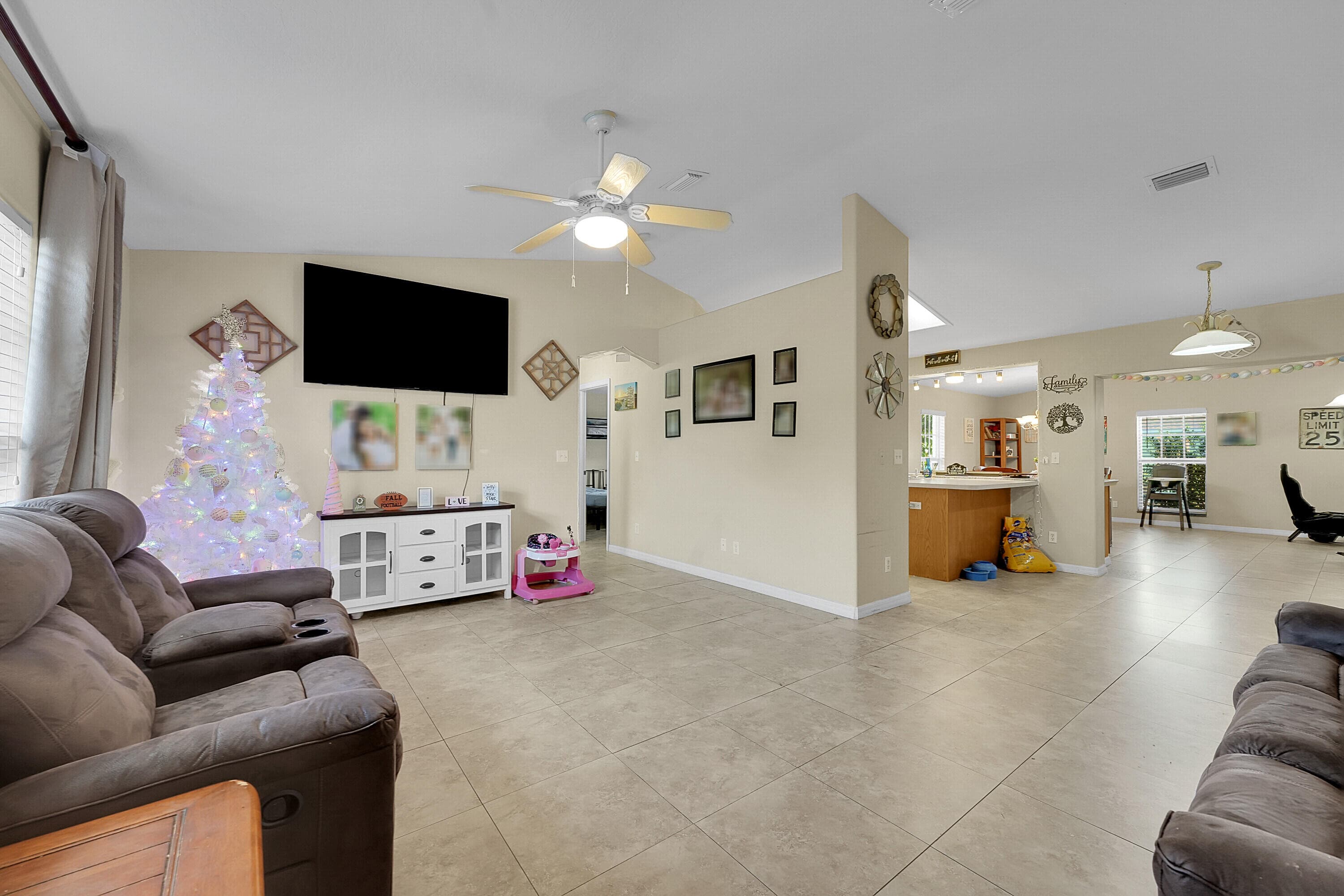7856 101st Avenue, Vero Beach, FL 32967 — photo 7 of 42