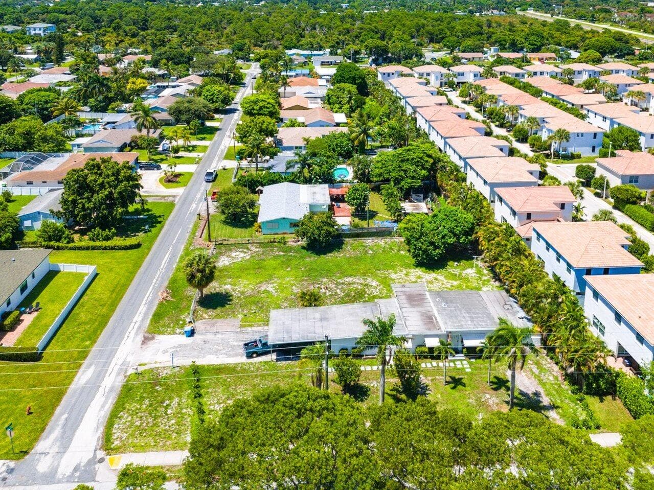 3650 SE 2nd Court, Boynton Beach, FL 33435 — photo 3 of 11