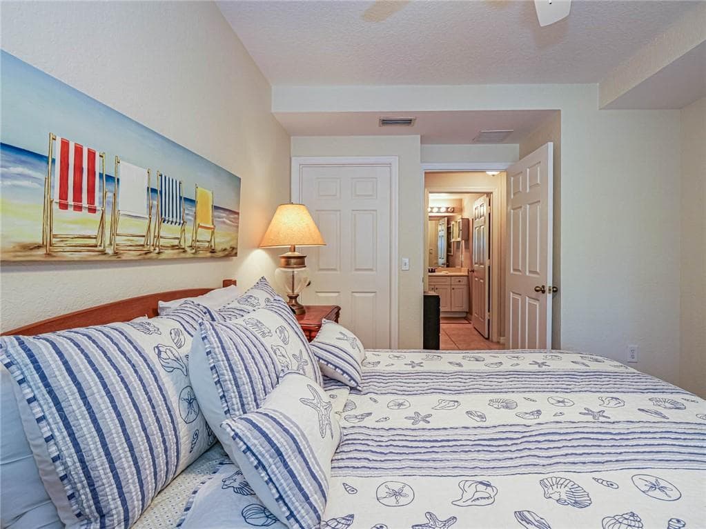 2288 57th Circle 2288, Vero Beach, FL 32966 — photo 7 of 35
