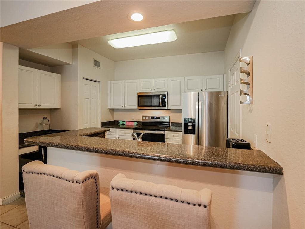 2288 57th Circle 2288, Vero Beach, FL 32966 — photo 8 of 35