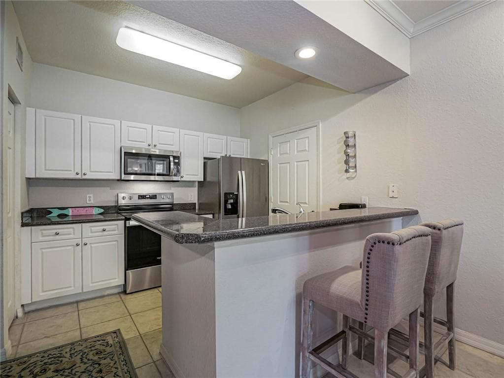 2288 57th Circle 2288, Vero Beach, FL 32966 — photo 9 of 35