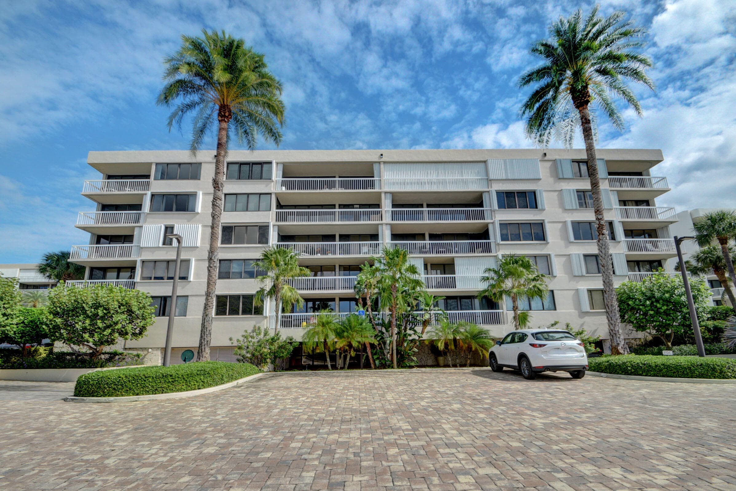 3250 S Ocean Boulevard 207s, Palm Beach, FL 33480 — photo 2 of 46