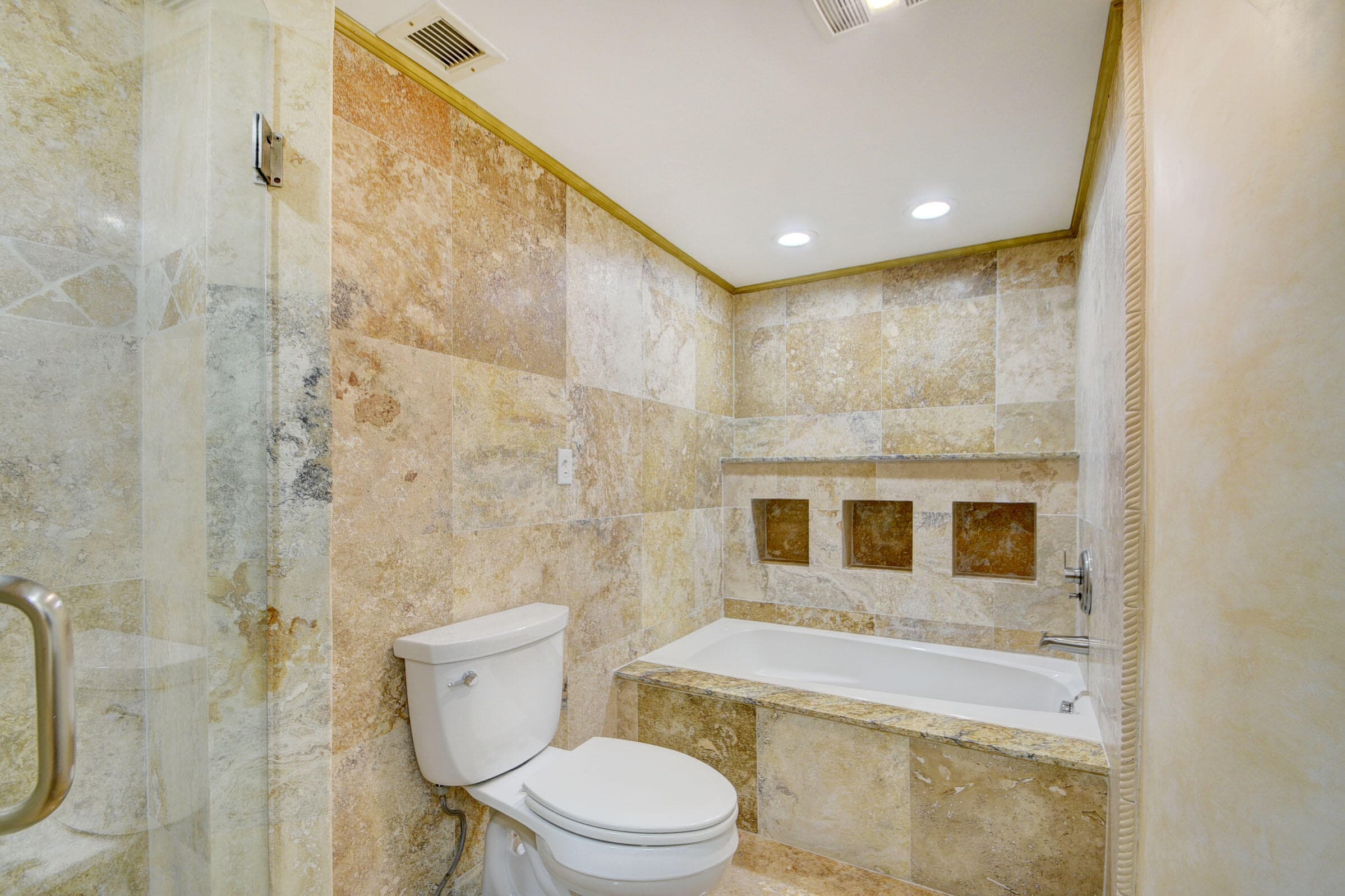 3250 S Ocean Boulevard 207s, Palm Beach, FL 33480 — photo 21 of 46