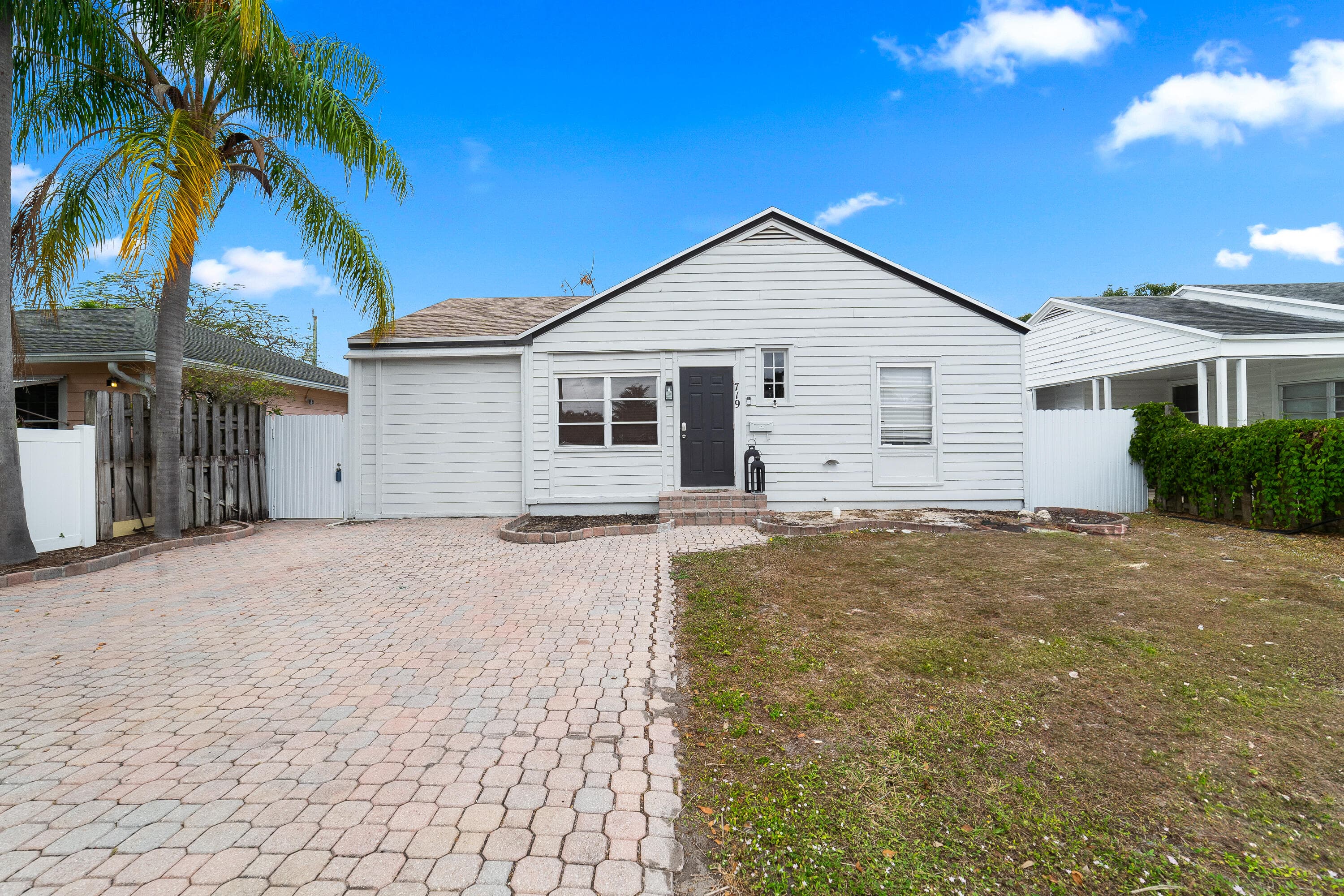 719 Valley Forge Road, West Palm Beach, FL 33405 — photo 18 of 29