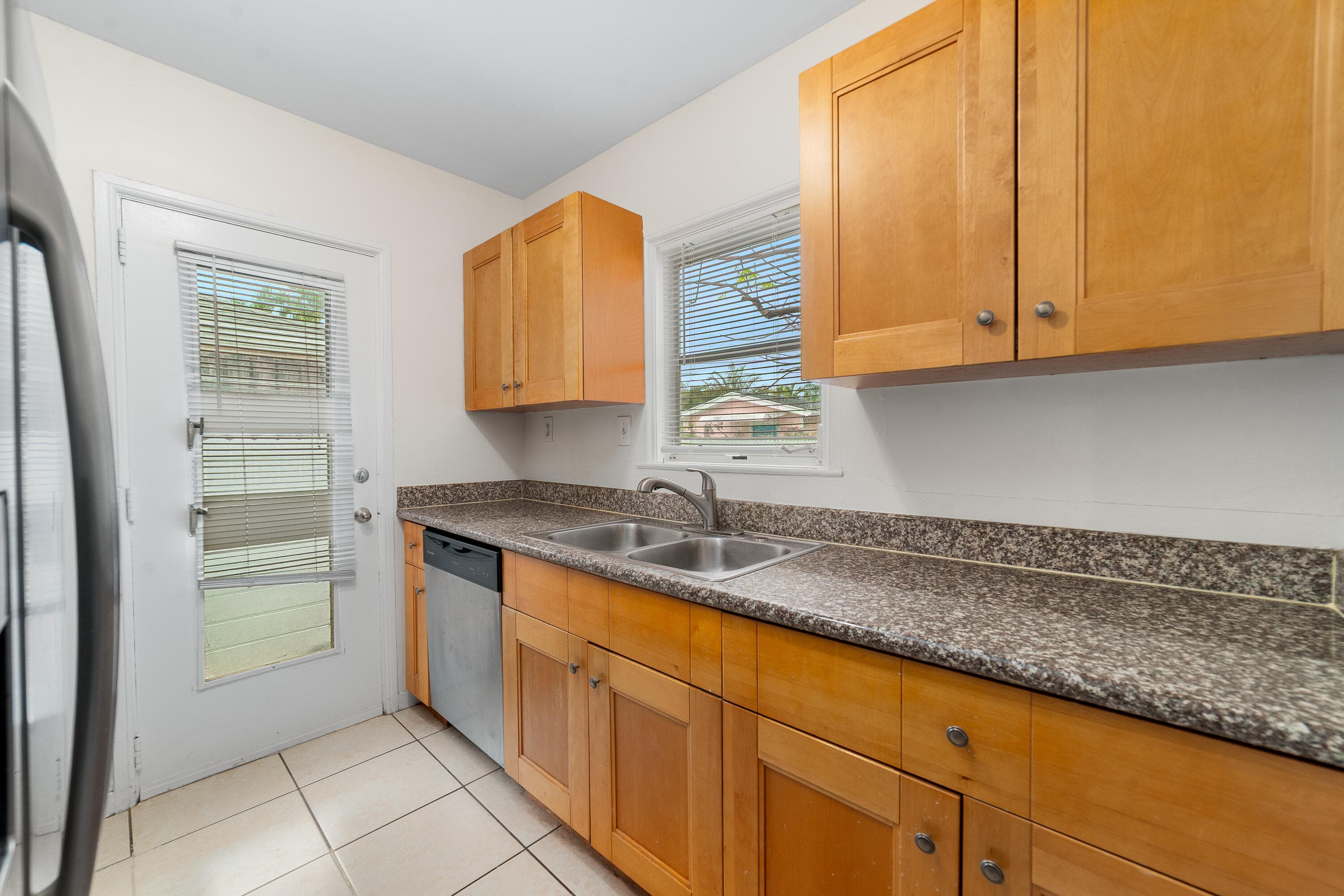 719 Valley Forge Road, West Palm Beach, FL 33405 — photo 2 of 29