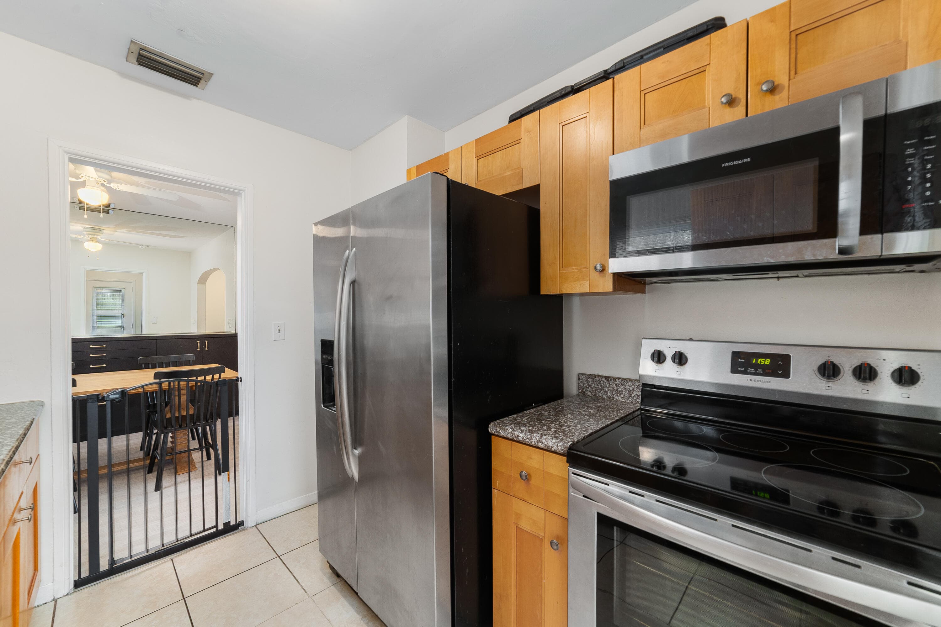 719 Valley Forge Road, West Palm Beach, FL 33405 — photo 4 of 29