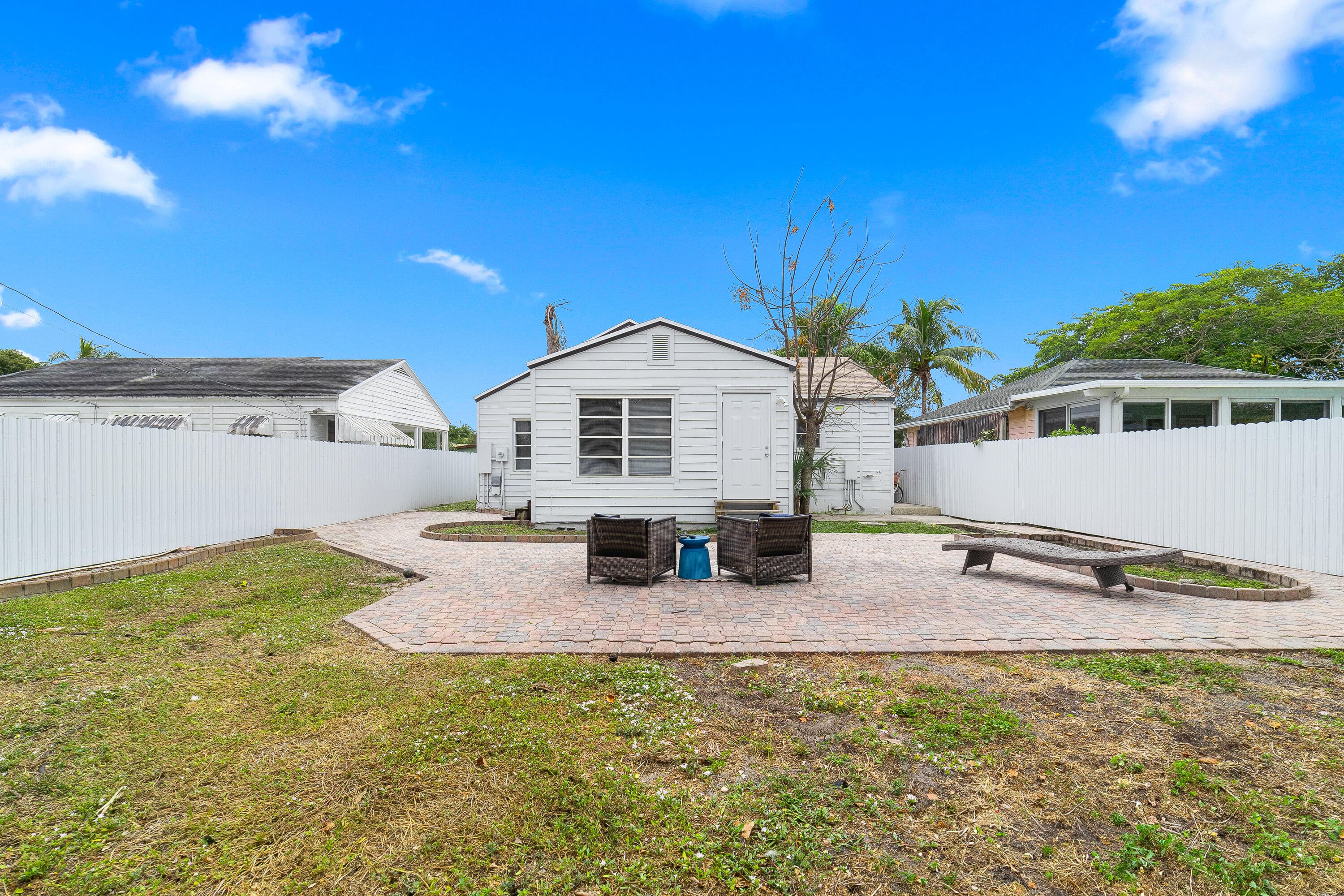 719 Valley Forge Road, West Palm Beach, FL 33405 — photo 21 of 29
