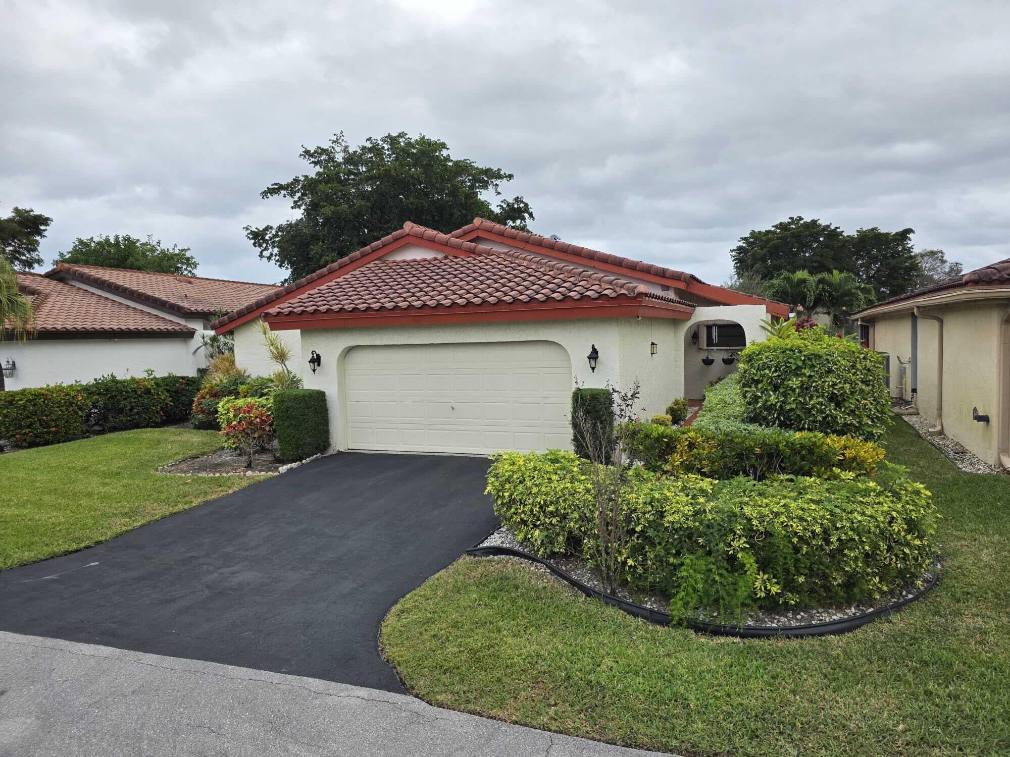 5665 Lakeview Mews Drive, Boynton Beach, FL 33437 — photo 1 of 28