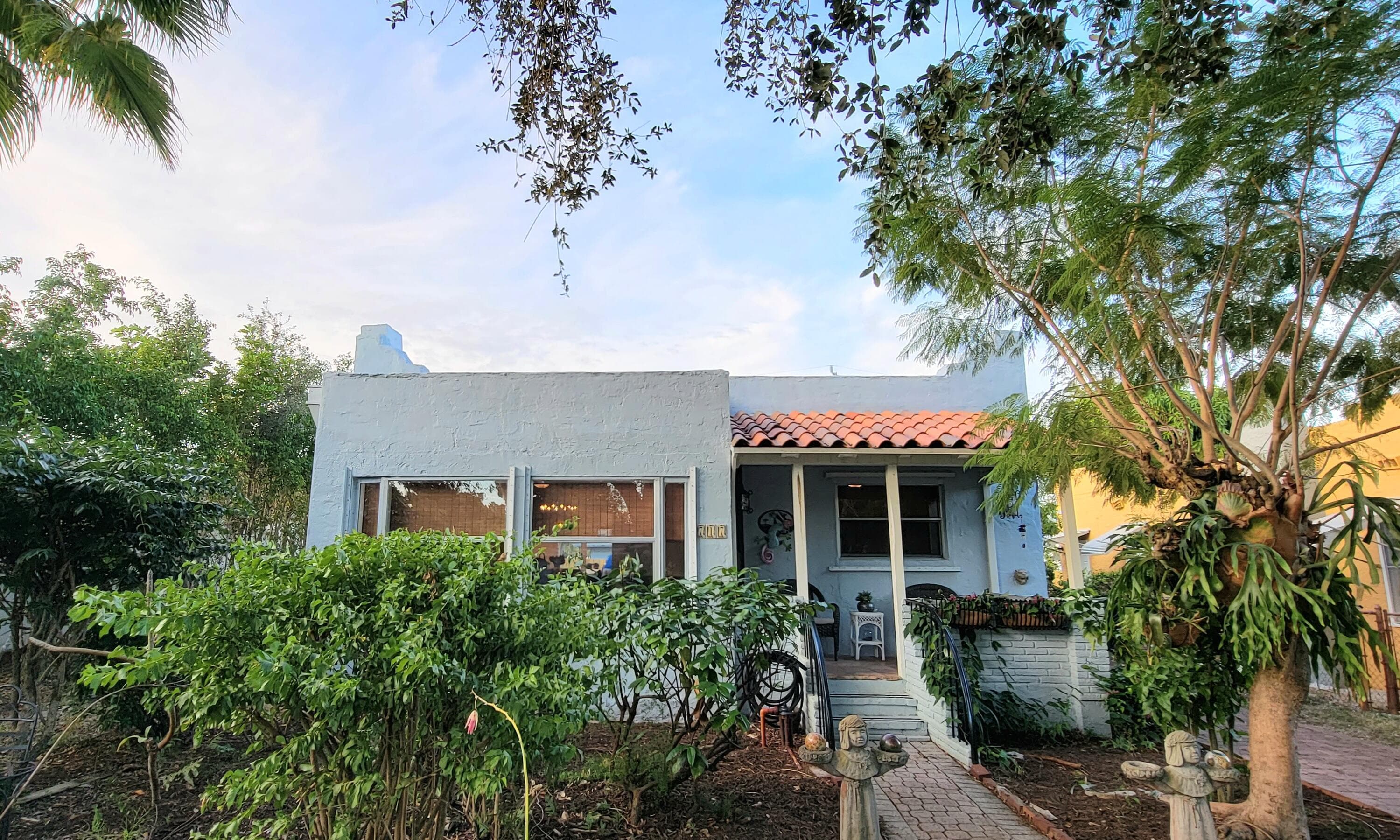 717 Macy Street, West Palm Beach, FL 33405 — photo 1 of 16