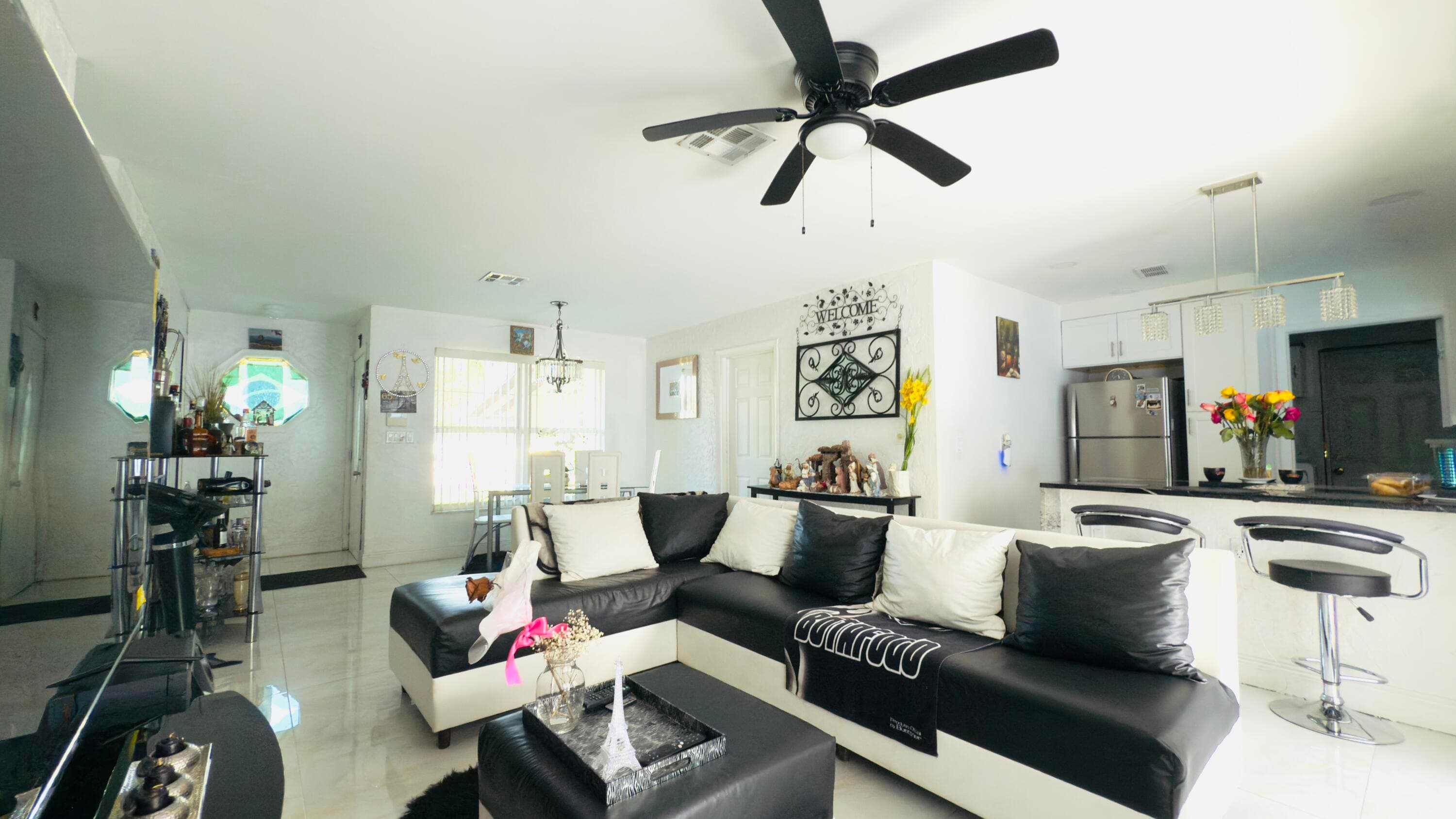 230 NE 25th Street, Pompano Beach, FL 33064 — photo 6 of 66