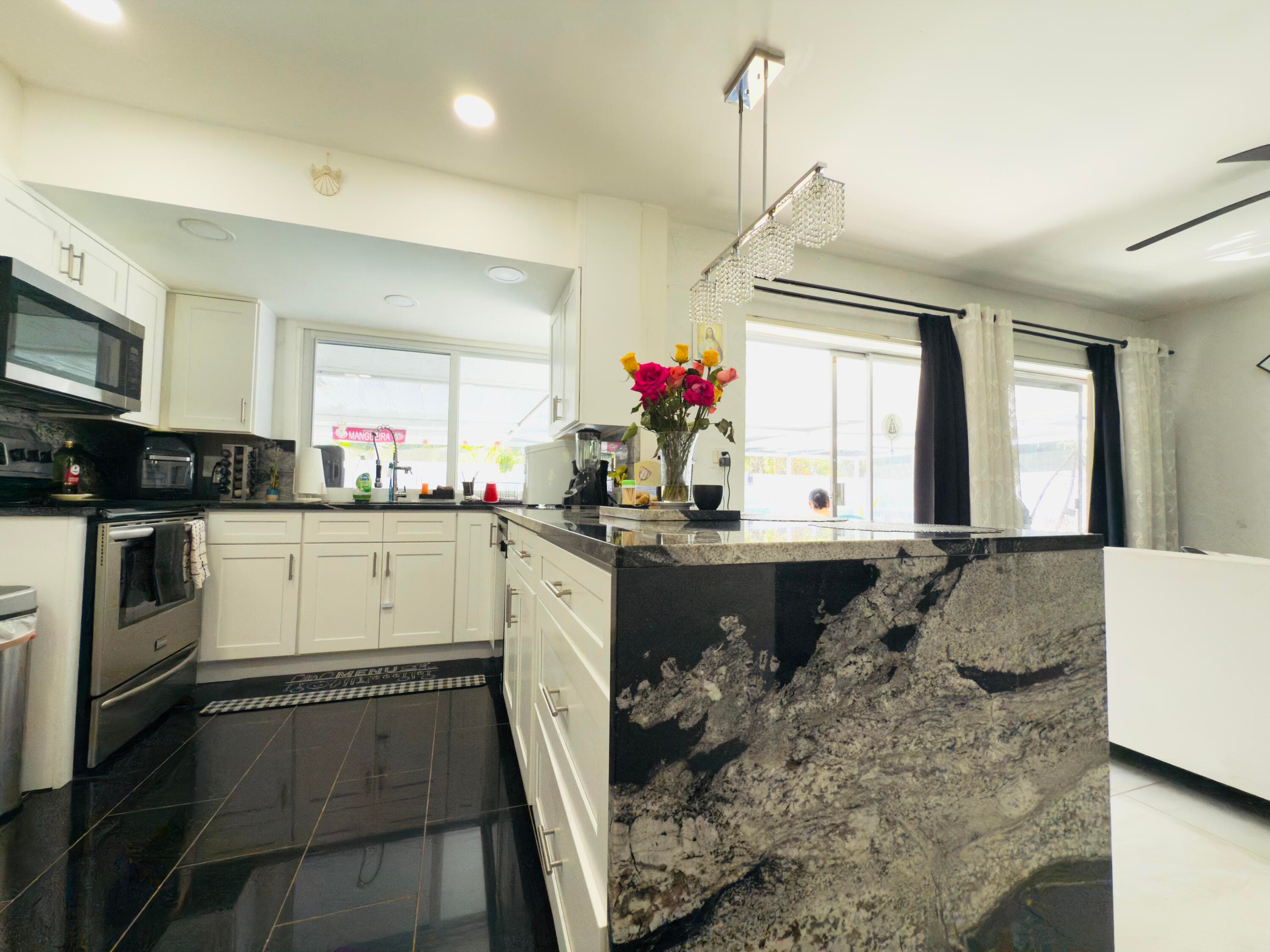 230 NE 25th Street, Pompano Beach, FL 33064 — photo 15 of 66