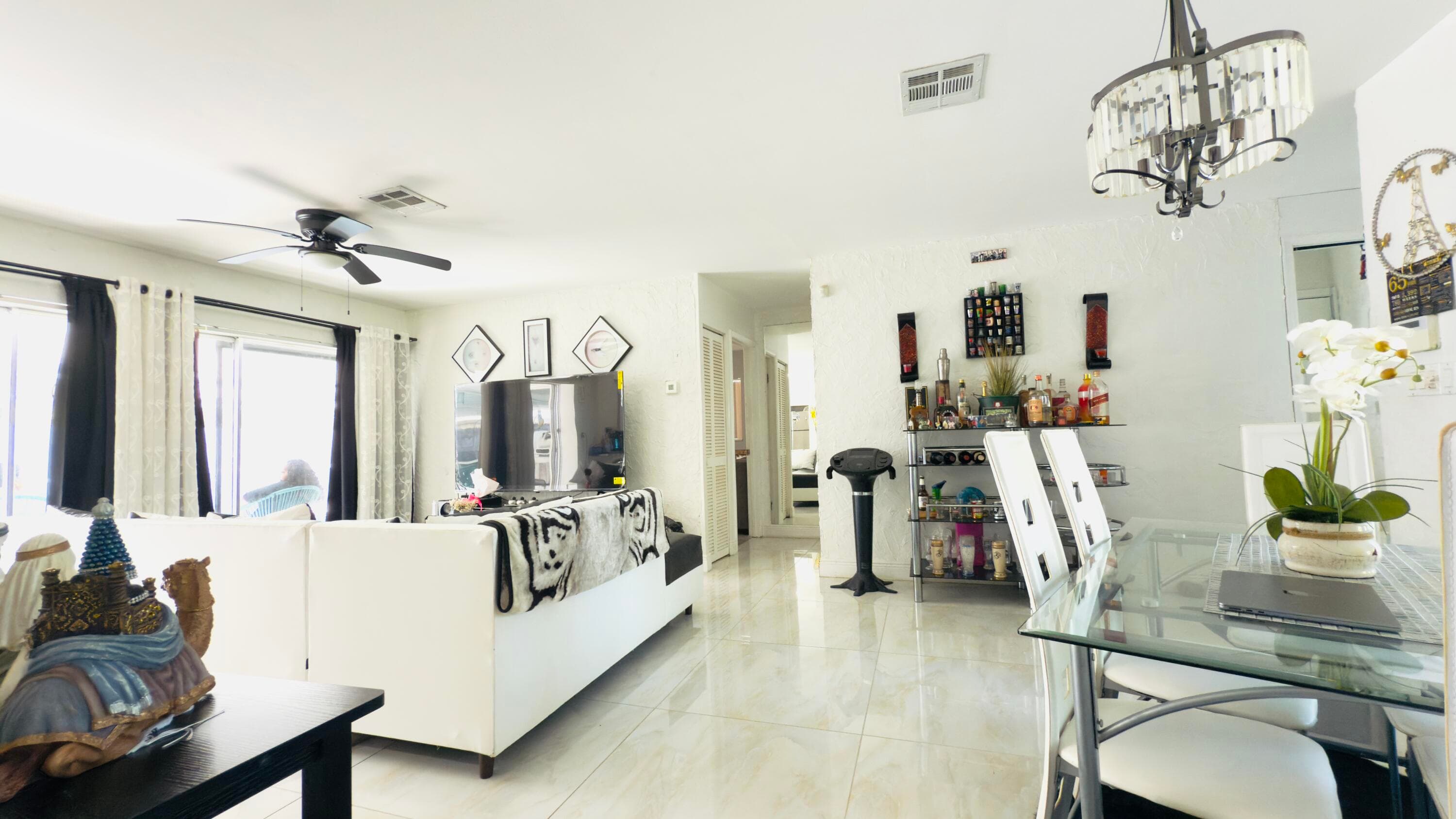 230 NE 25th Street, Pompano Beach, FL 33064 — photo 4 of 66