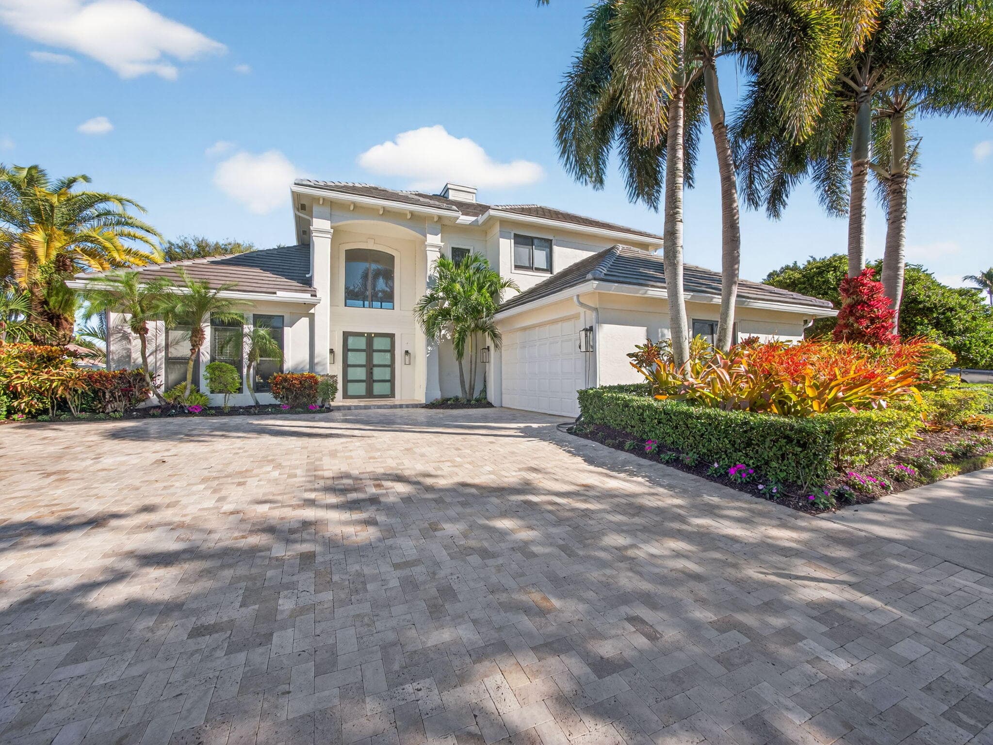 125 Pembroke Drive, Palm Beach Gardens, FL 33418 — photo 1 of 23