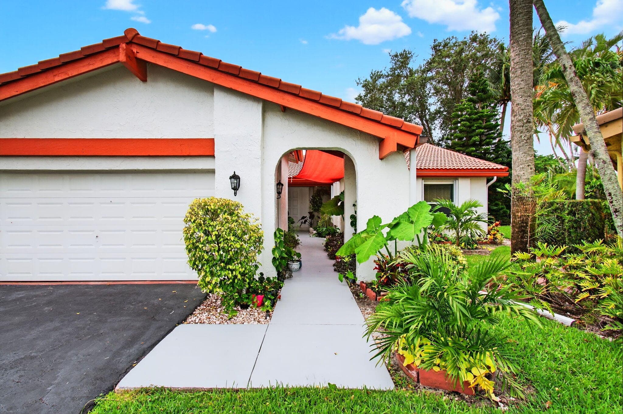 5735 Lakeview Mews Circle, Boynton Beach, FL 33437 — photo 2 of 74