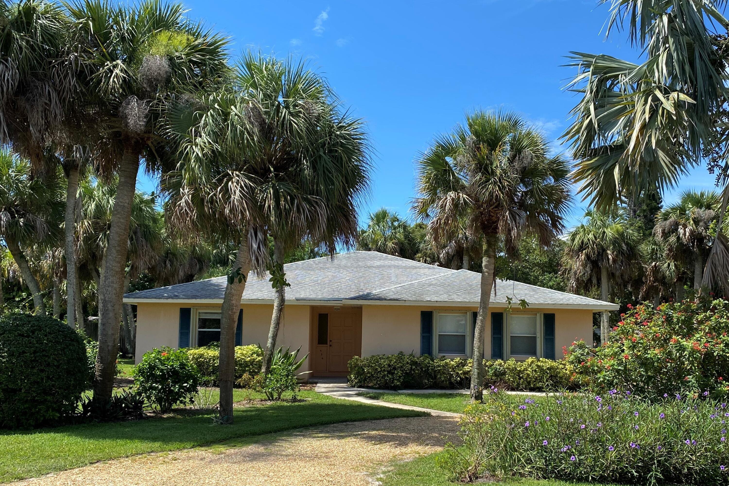 956 Tulip Lane, Vero Beach, FL 32963 — photo 1 of 52