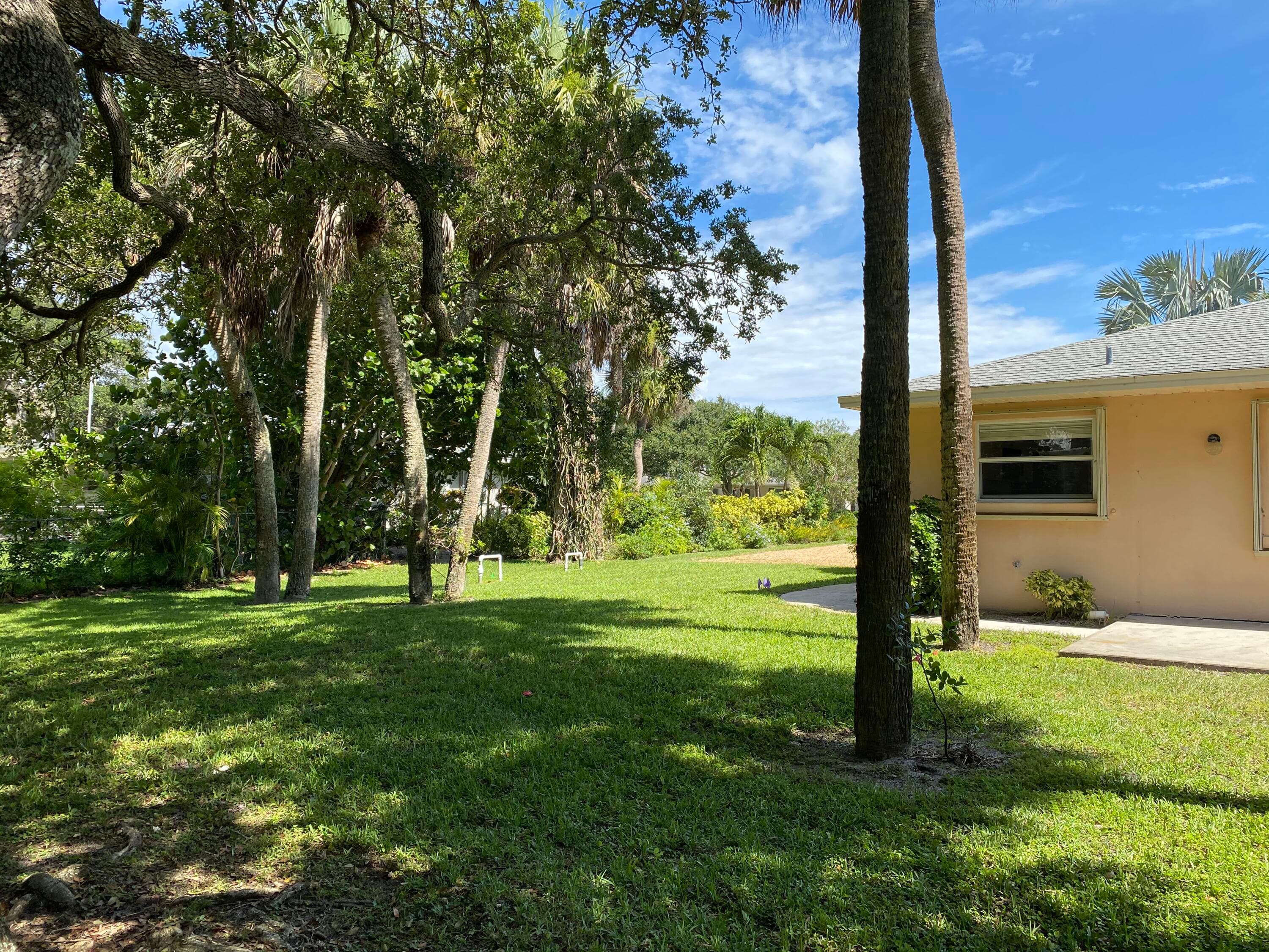 956 Tulip Lane, Vero Beach, FL 32963 — photo 33 of 52