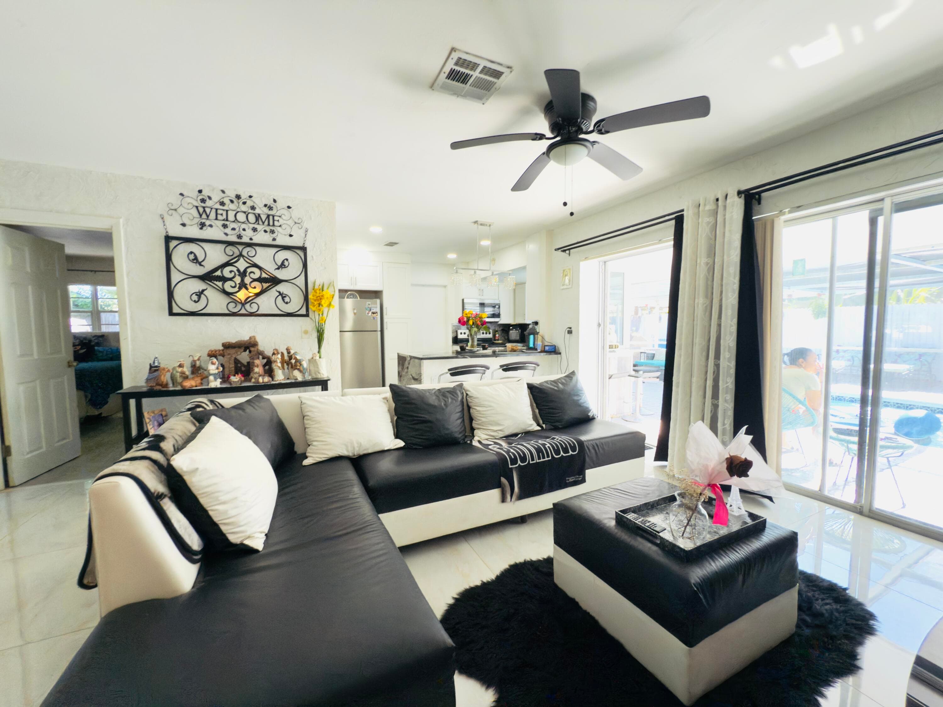 230 NE 25th Street, Pompano Beach, FL 33064 — photo 18 of 66