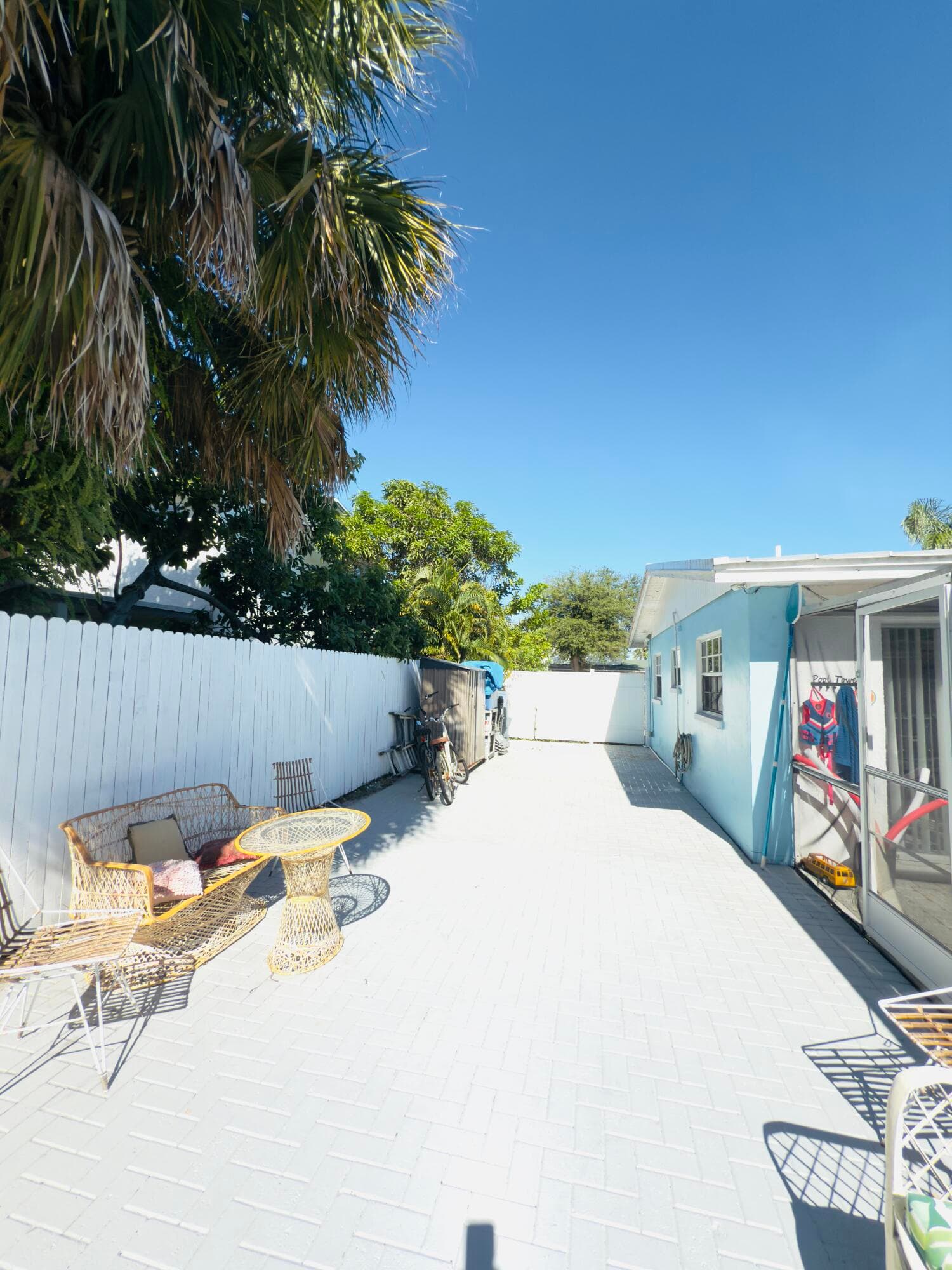 230 NE 25th Street, Pompano Beach, FL 33064 — photo 48 of 66