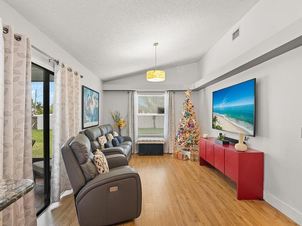 4401 SW Babylon Street, Port St. Lucie, FL 34953 — photo 11 of 39