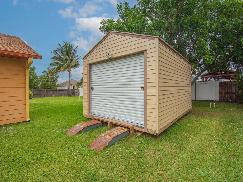 4401 SW Babylon Street, Port St. Lucie, FL 34953 — photo 31 of 39