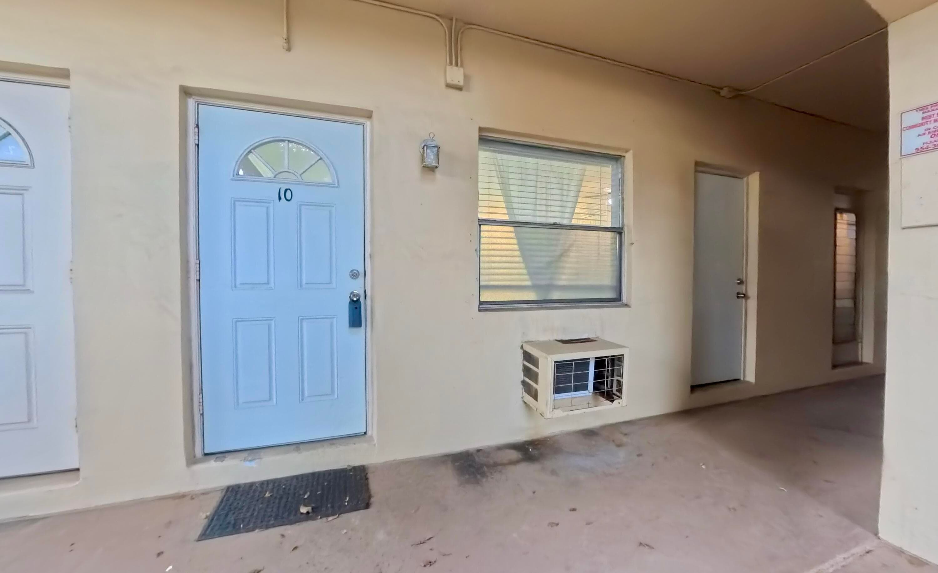 2621 Grant Street 10a, Hollywood, FL 33020 — photo 1 of 23