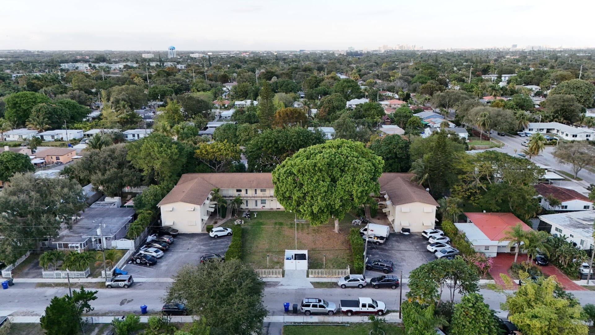 2621 Grant Street 10a, Hollywood, FL 33020 — photo 17 of 23