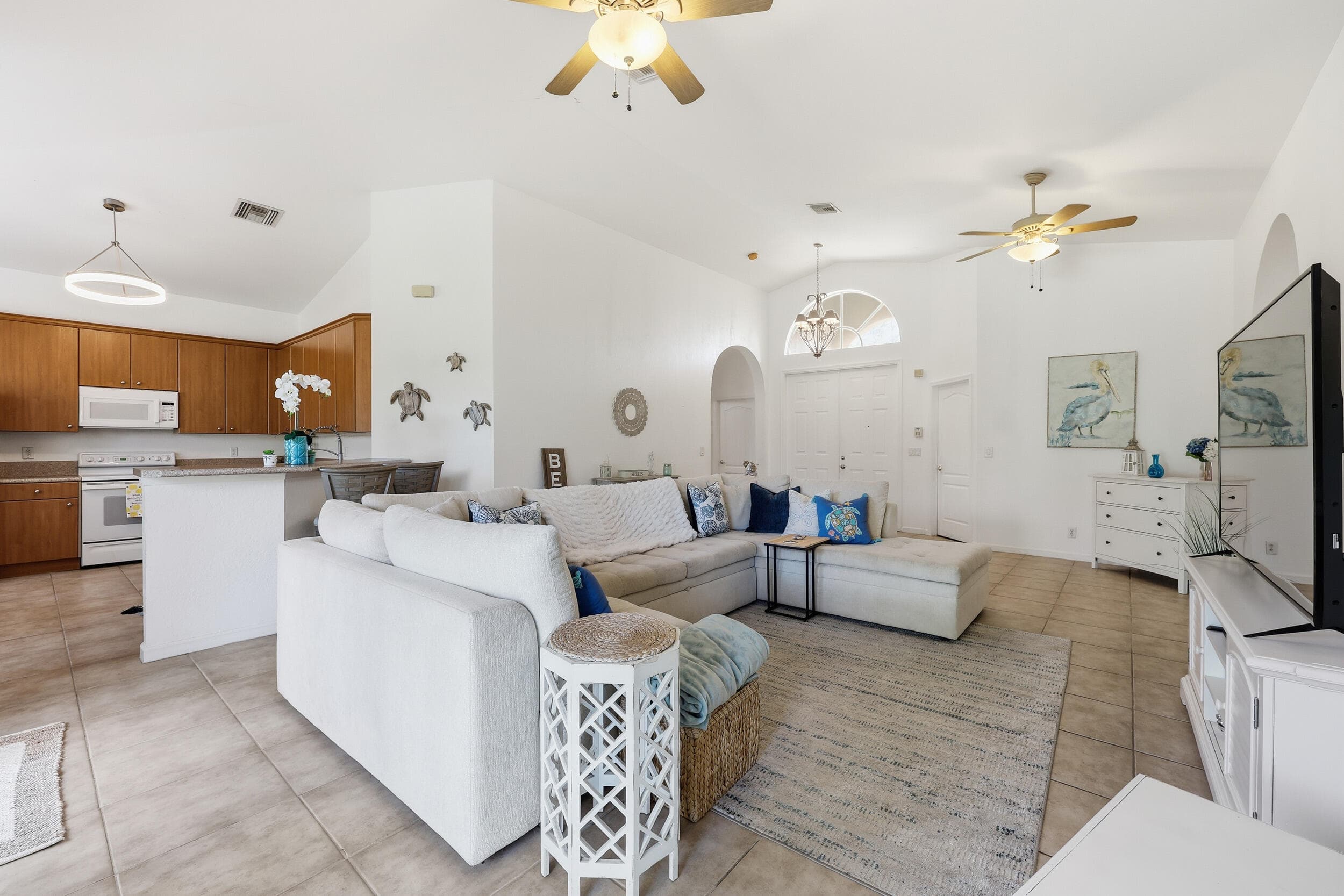 5427 Place Lake Drive, Fort Pierce, FL 34951 — photo 4 of 31