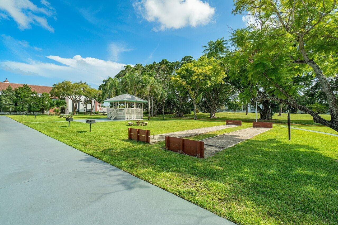 3024 Oakridge D 3024, Deerfield Beach, FL 33442 — photo 32 of 42