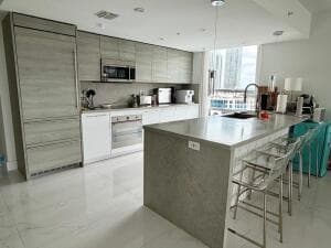 400 Sunny Isles Boulevard 1022, Sunny Isles Beach, FL 33160 — photo 17 of 33