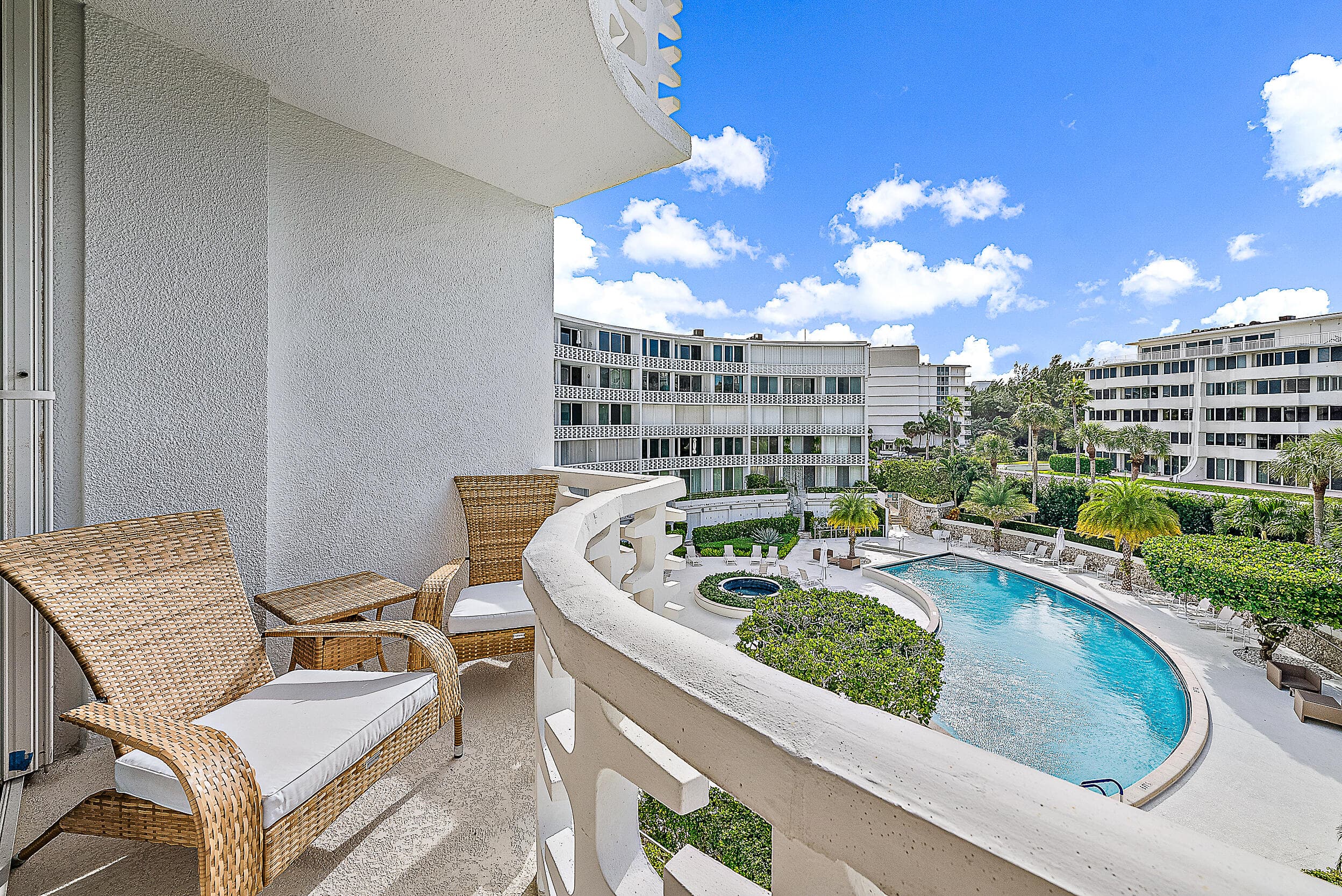 2760 S Ocean Boulevard 310, Palm Beach, FL 33480 — photo 5 of 29