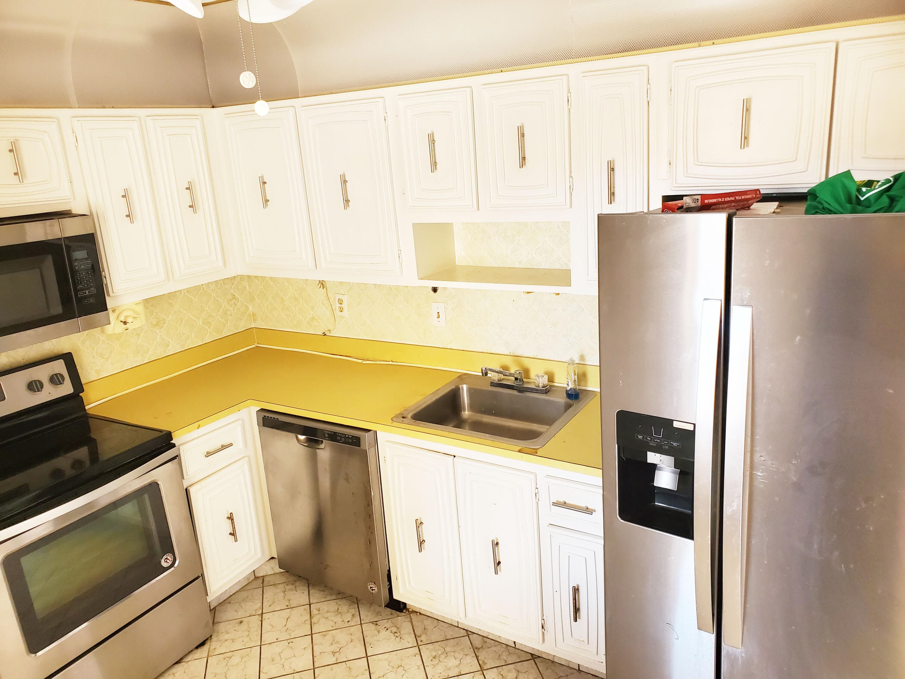 2811 Somerset Drive 404, Lauderdale Lakes, FL 33311 — photo 7 of 24